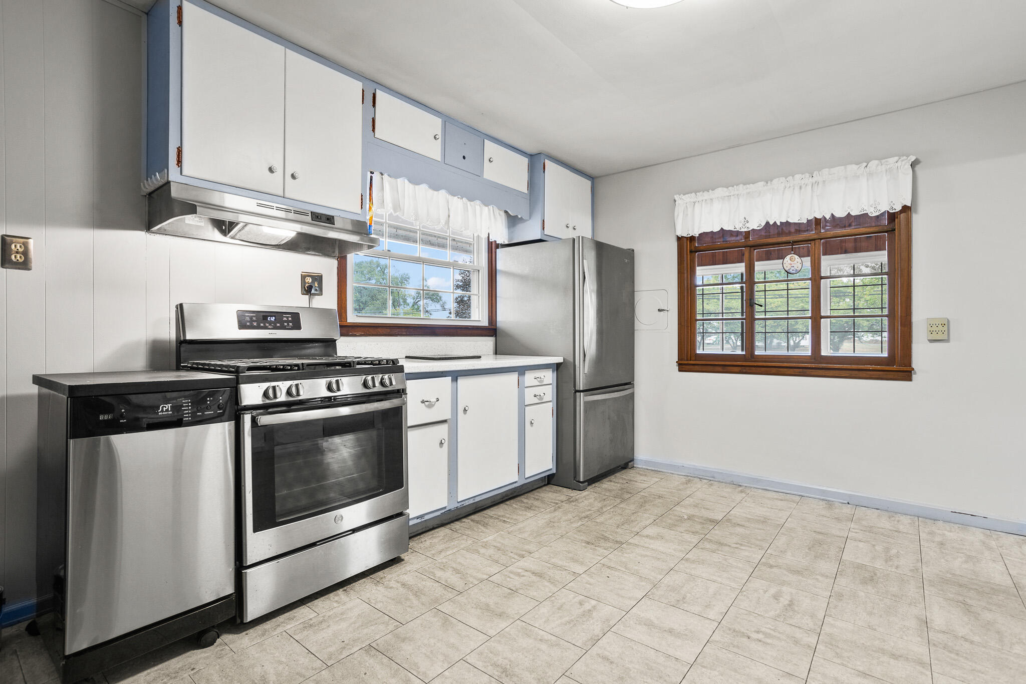 1002 Market Street, Troy, Ohio 45373