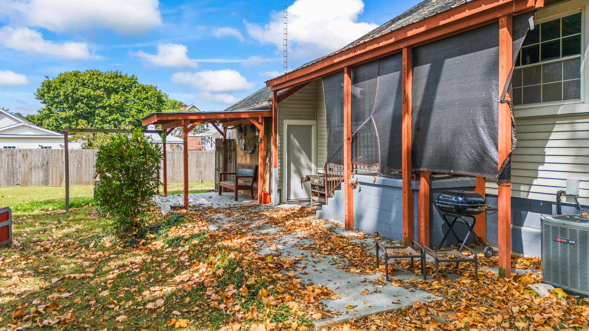 1002 Market Street, Troy, Ohio 45373