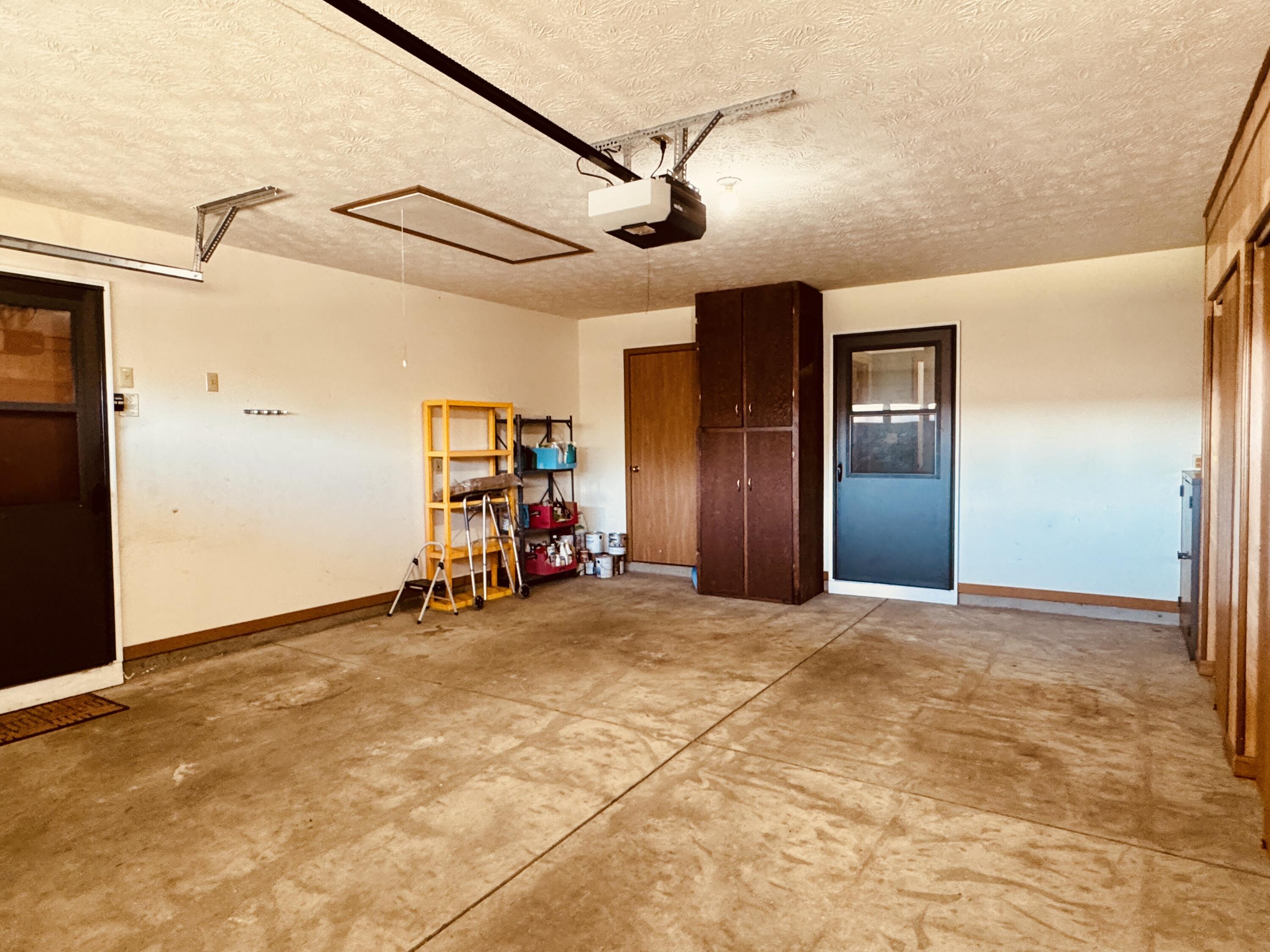 1248 Waterbury Place, Troy, Ohio 45373