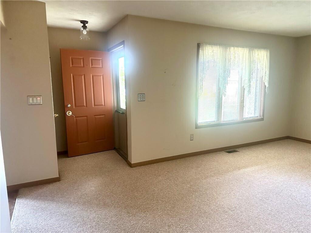 1248 Waterbury Place, Troy, Ohio 45373