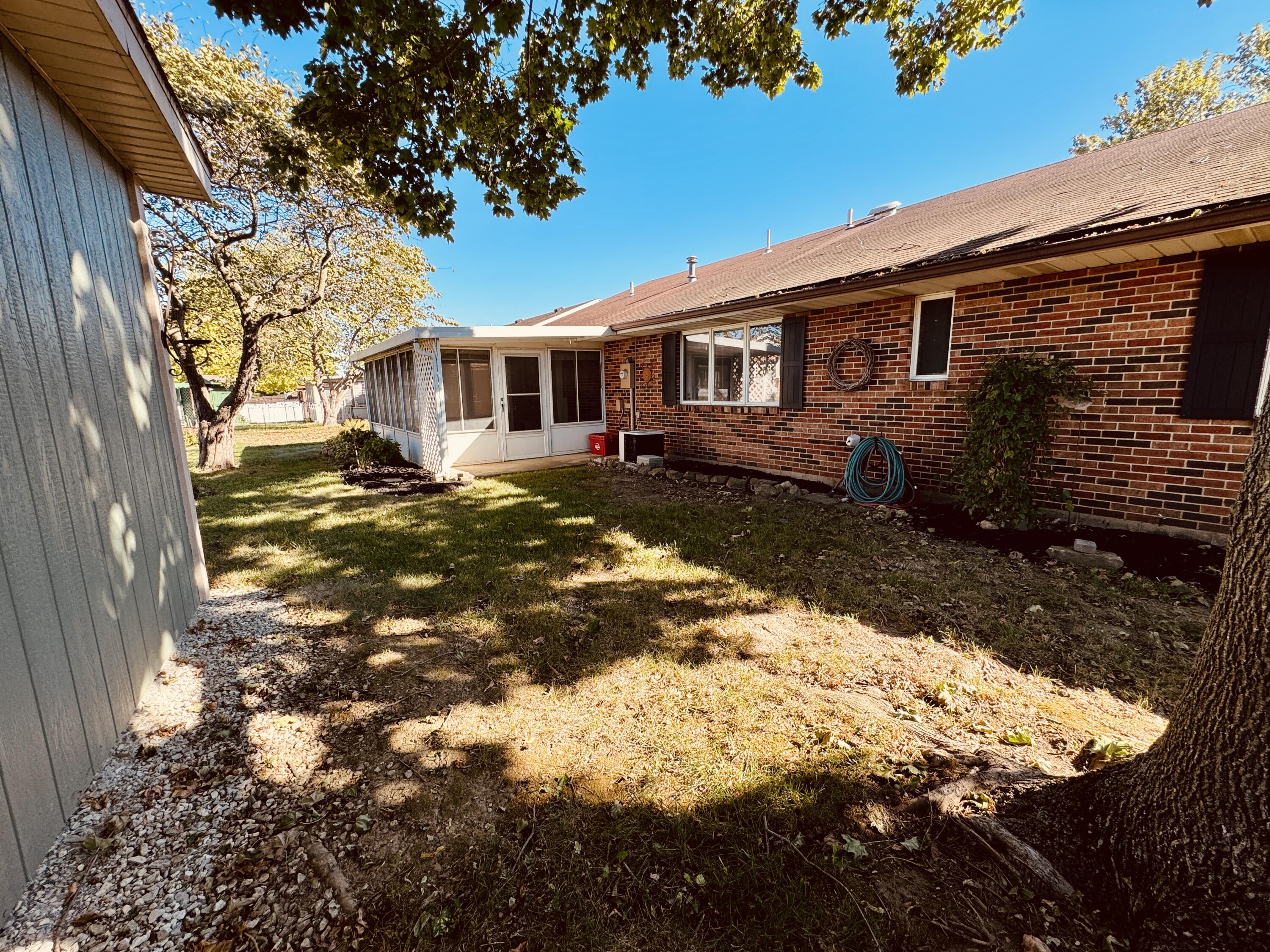 1248 Waterbury Place, Troy, Ohio 45373