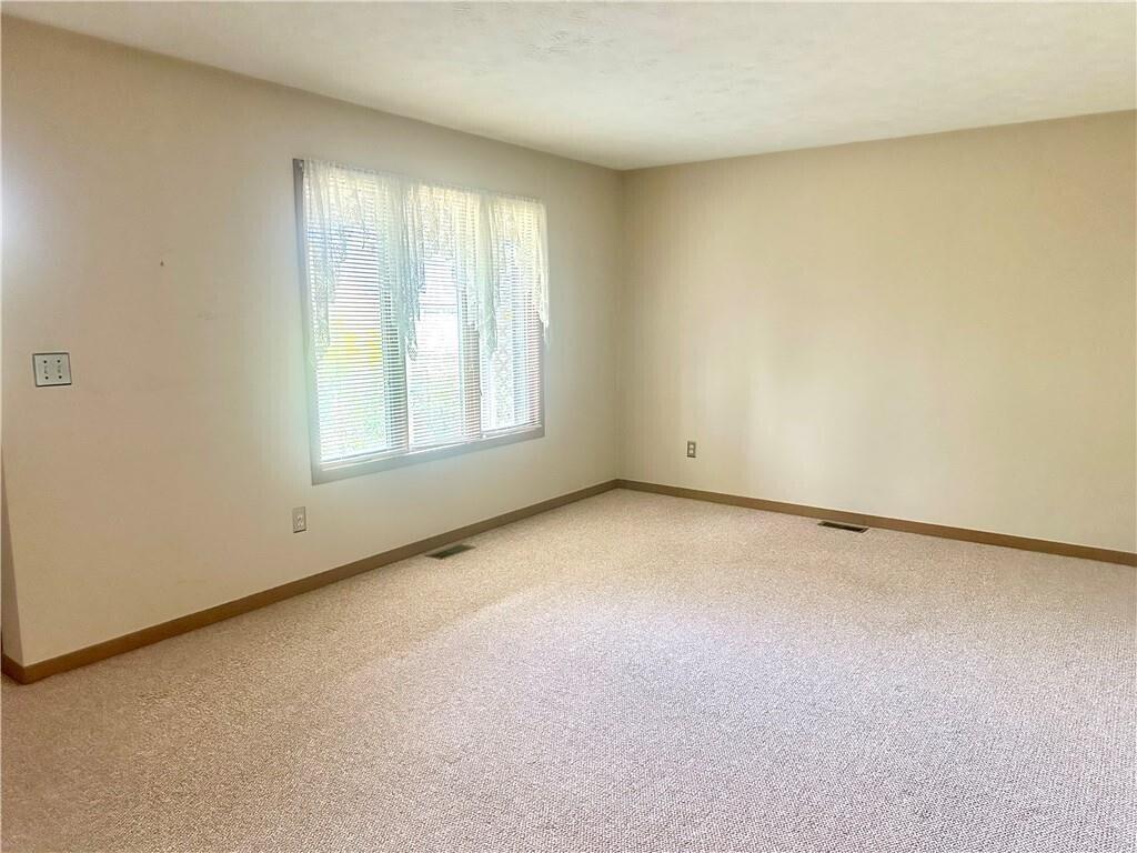 1248 Waterbury Place, Troy, Ohio 45373