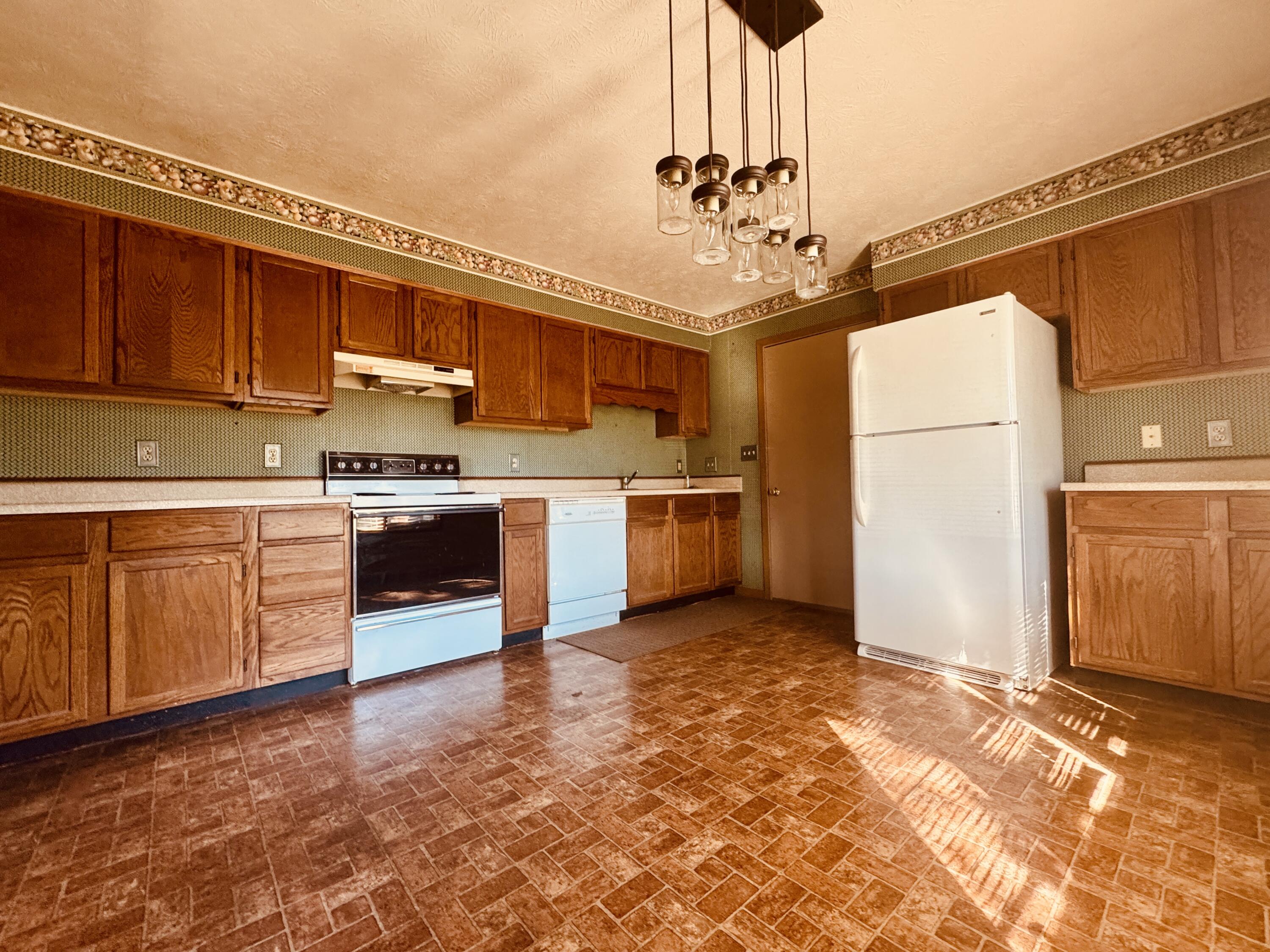 1248 Waterbury Place, Troy, Ohio 45373