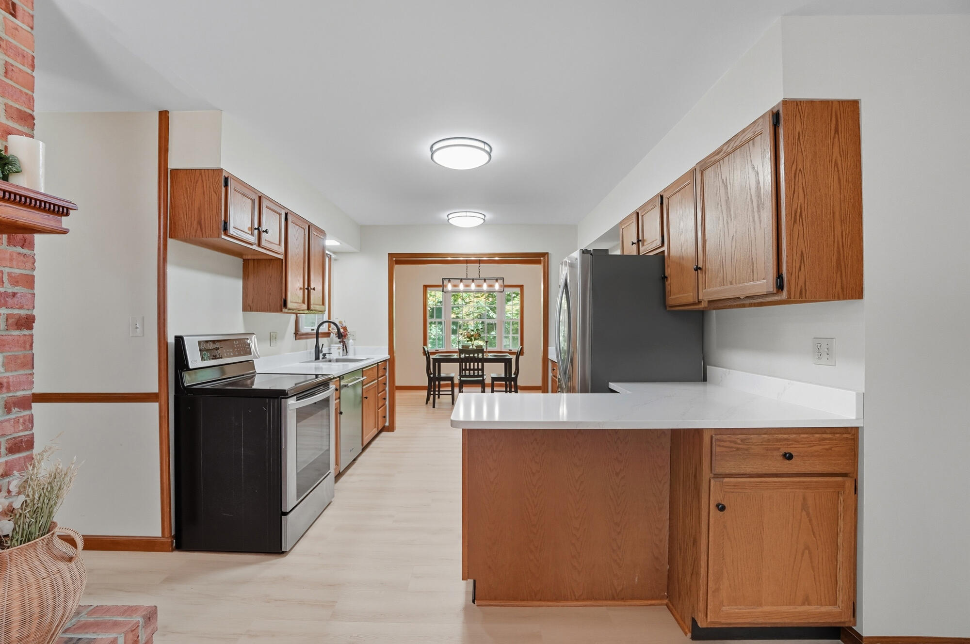 570 Aberfelda Drive, Springfield, Ohio 45504