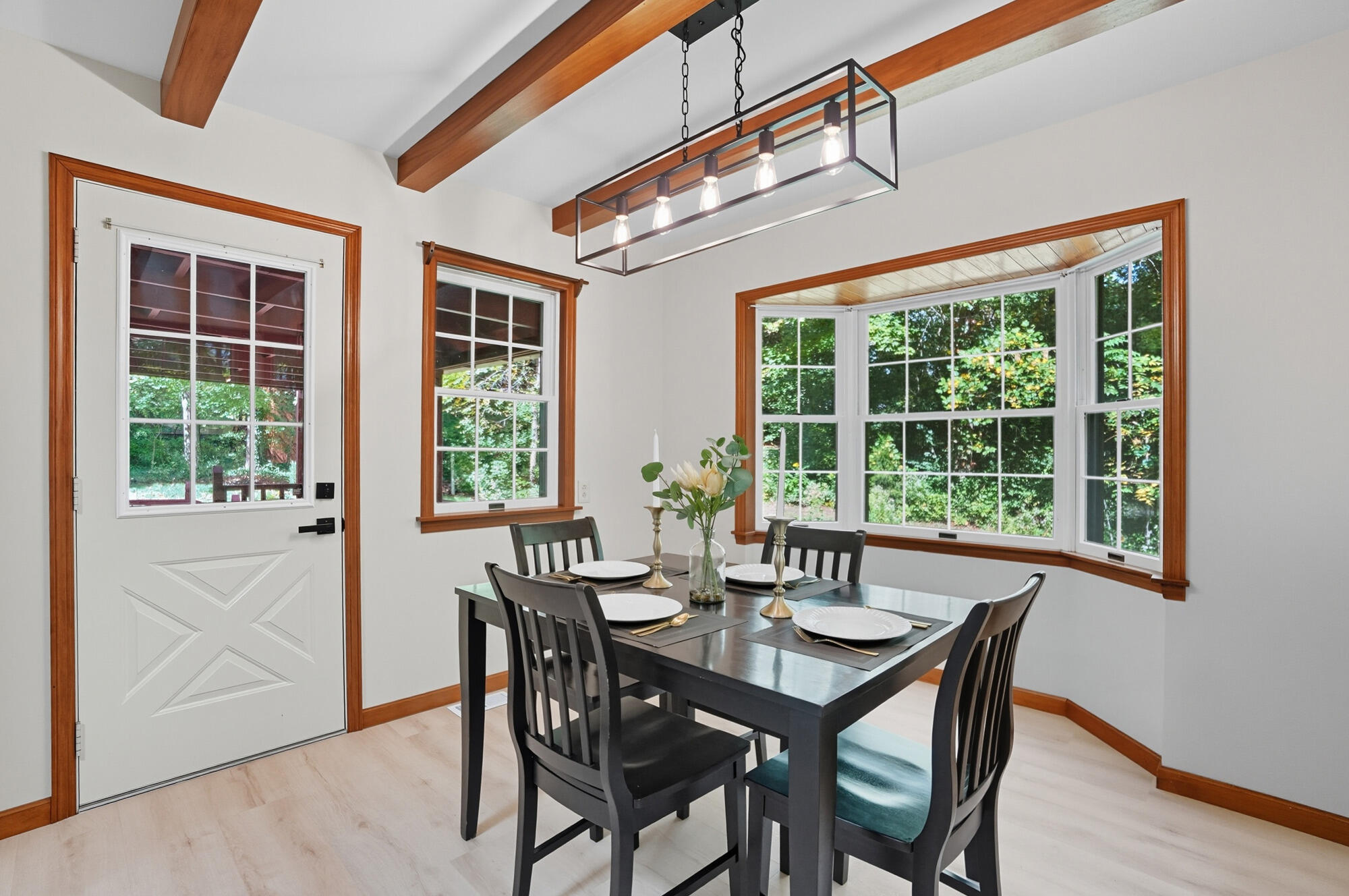 570 Aberfelda Drive, Springfield, Ohio 45504