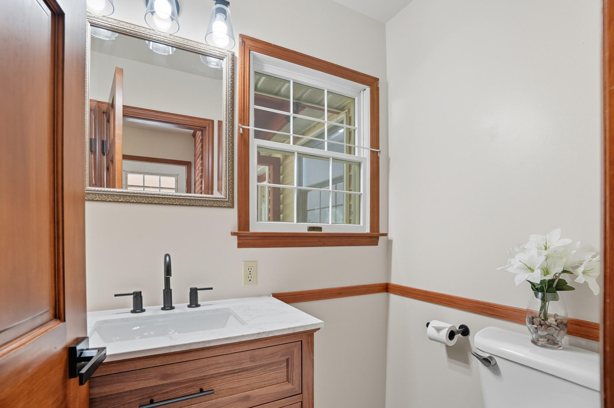 570 Aberfelda Drive, Springfield, Ohio 45504