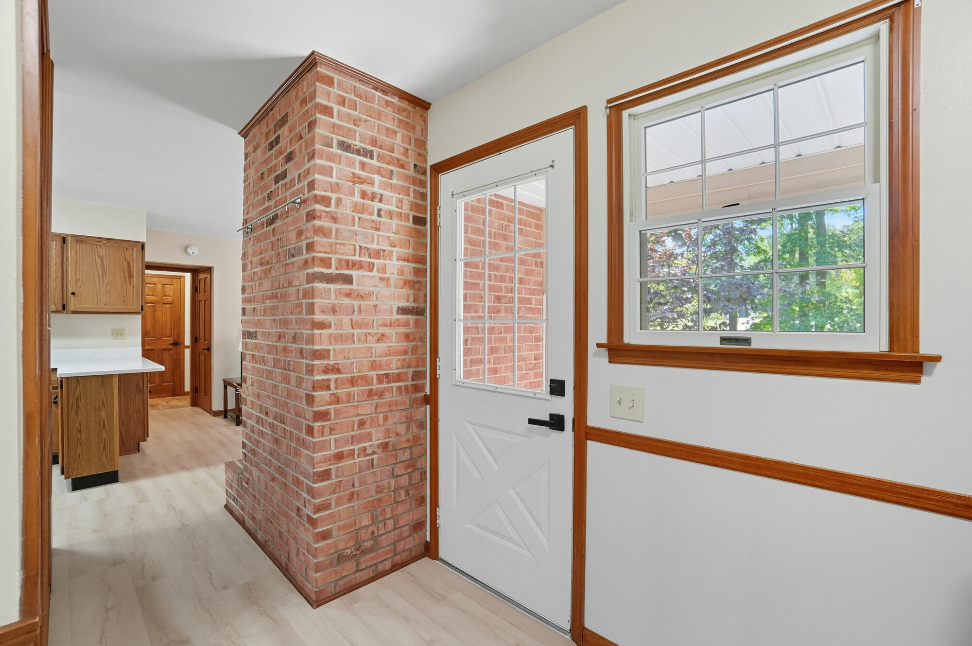 570 Aberfelda Drive, Springfield, Ohio 45504