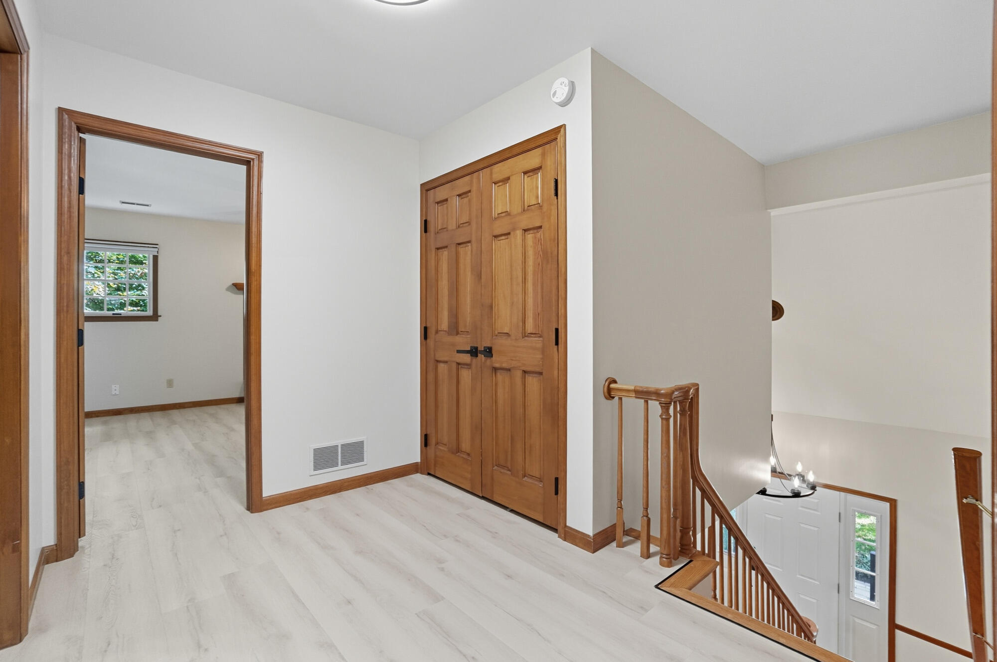 570 Aberfelda Drive, Springfield, Ohio 45504