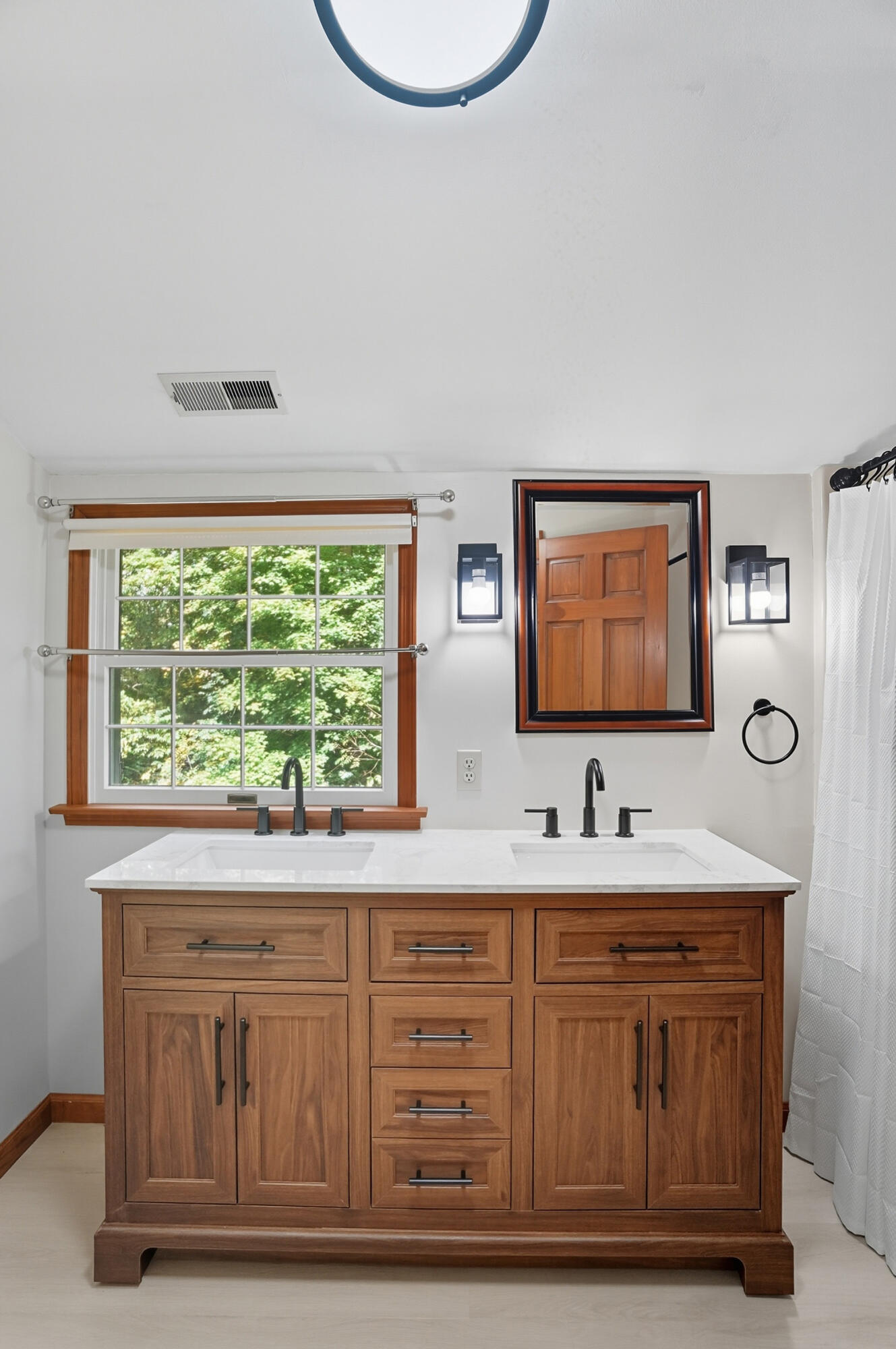 570 Aberfelda Drive, Springfield, Ohio 45504