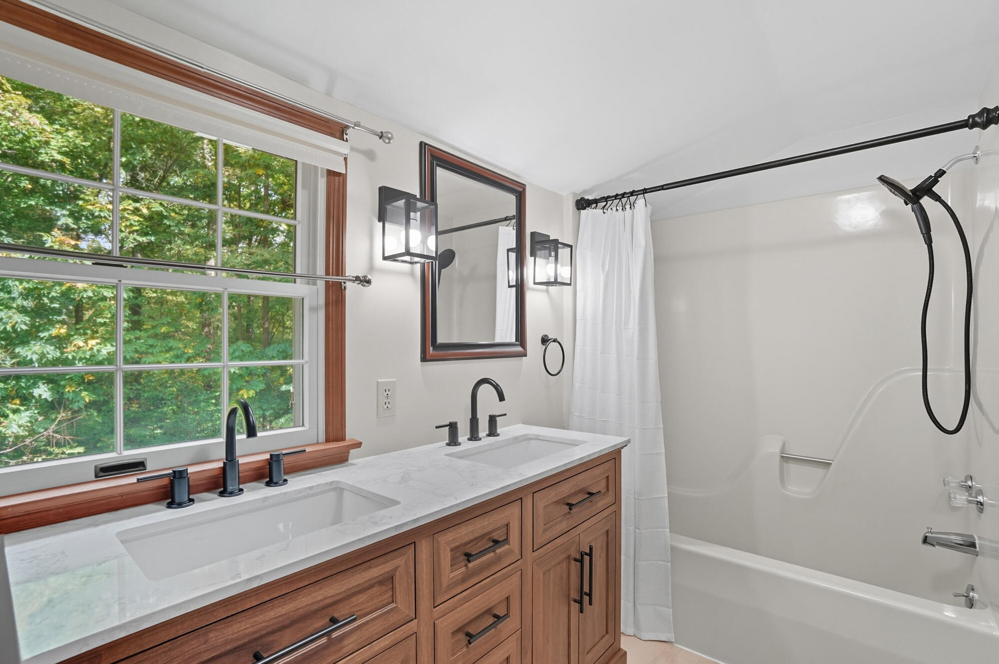 570 Aberfelda Drive, Springfield, Ohio 45504