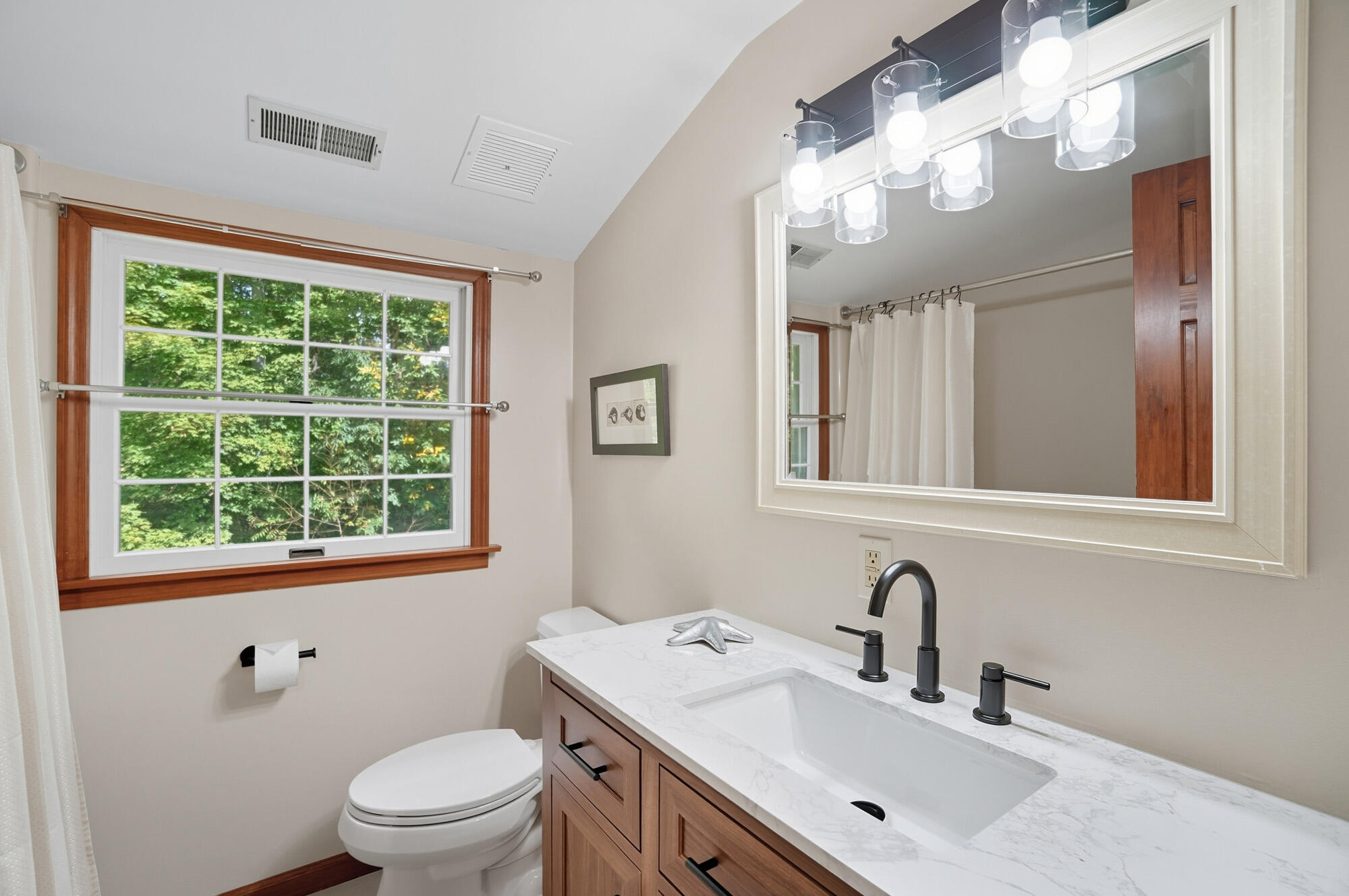 570 Aberfelda Drive, Springfield, Ohio 45504