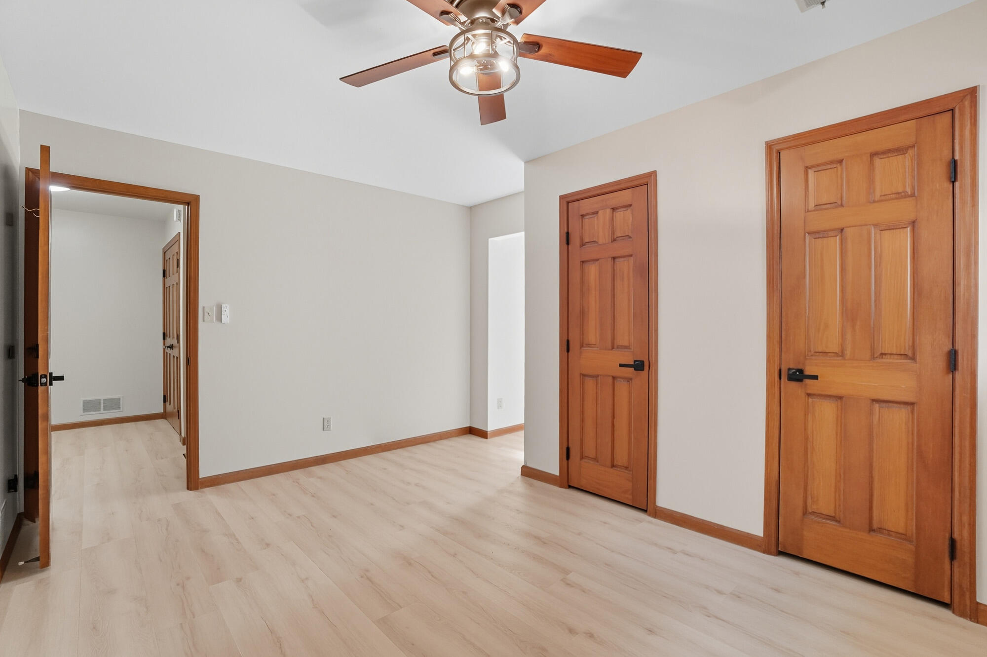 570 Aberfelda Drive, Springfield, Ohio 45504