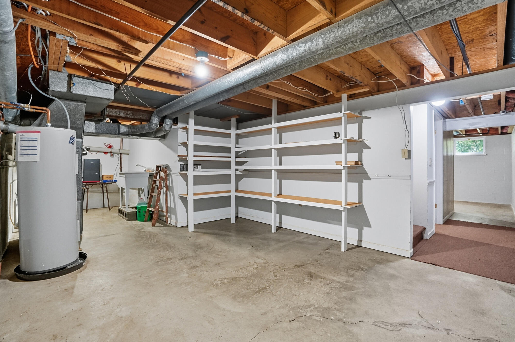 570 Aberfelda Drive, Springfield, Ohio 45504