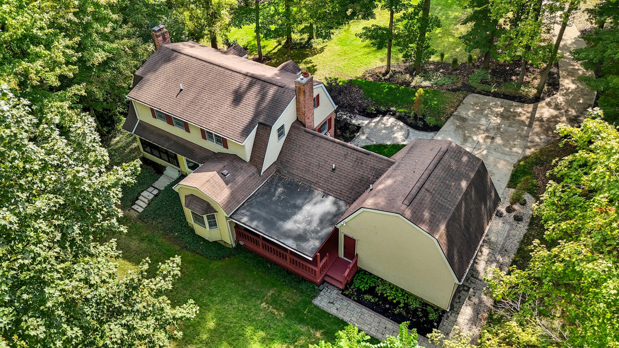 570 Aberfelda Drive, Springfield, Ohio 45504