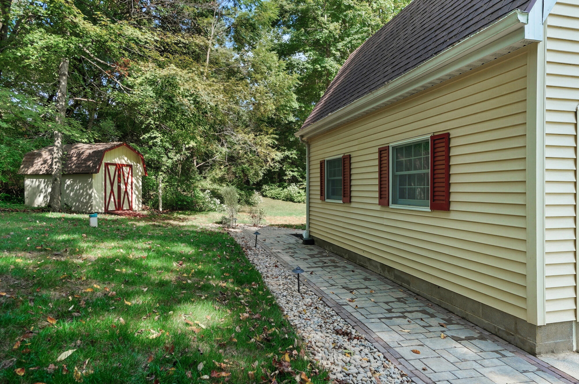 570 Aberfelda Drive, Springfield, Ohio 45504