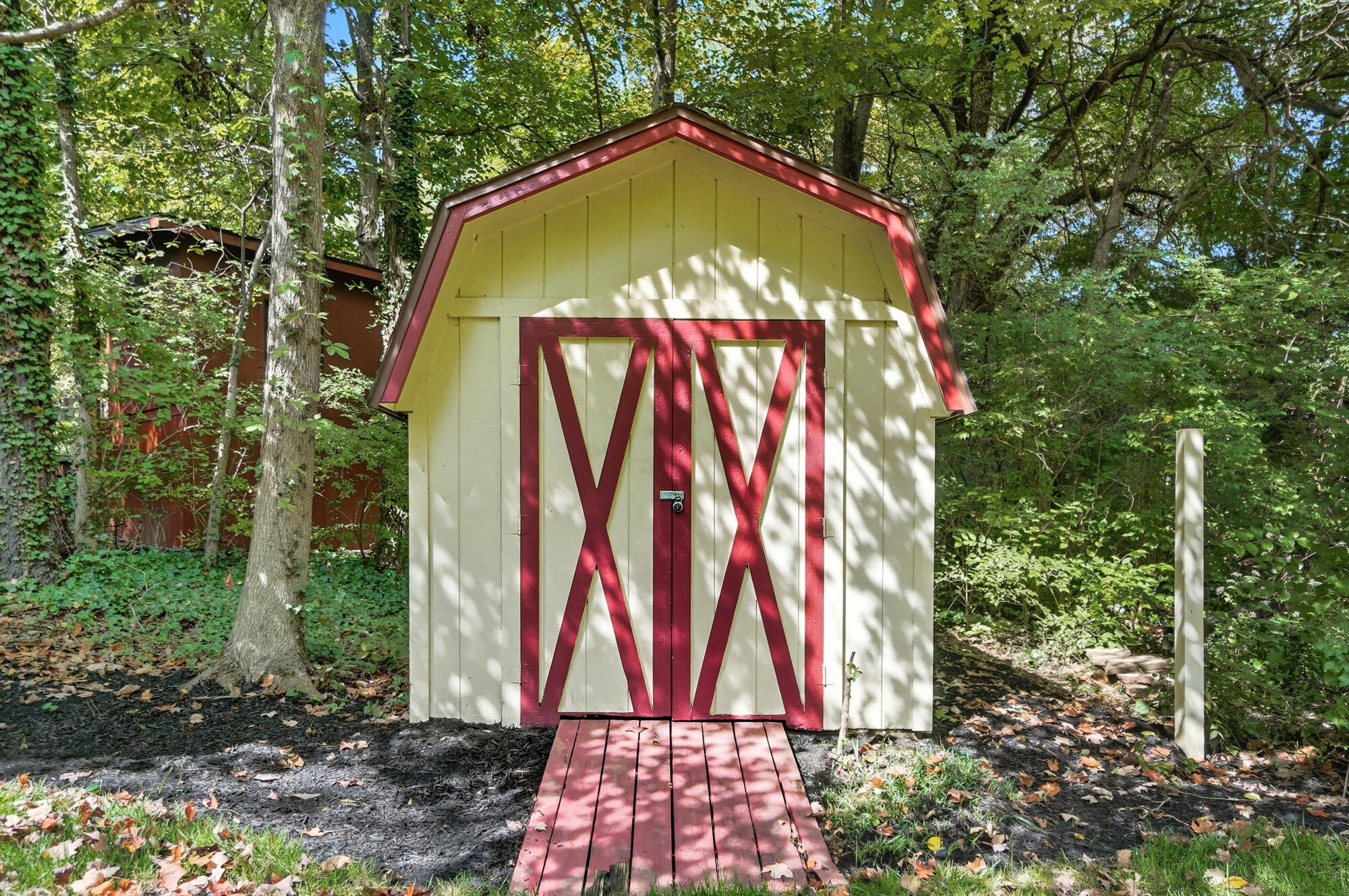 570 Aberfelda Drive, Springfield, Ohio 45504