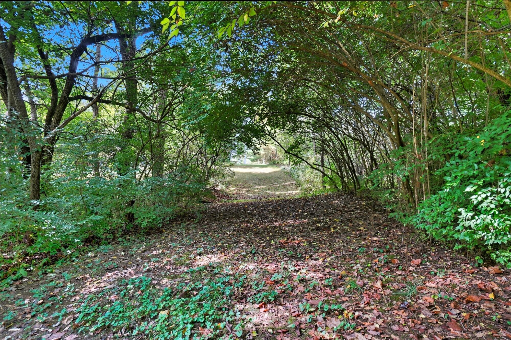 570 Aberfelda Drive, Springfield, Ohio 45504