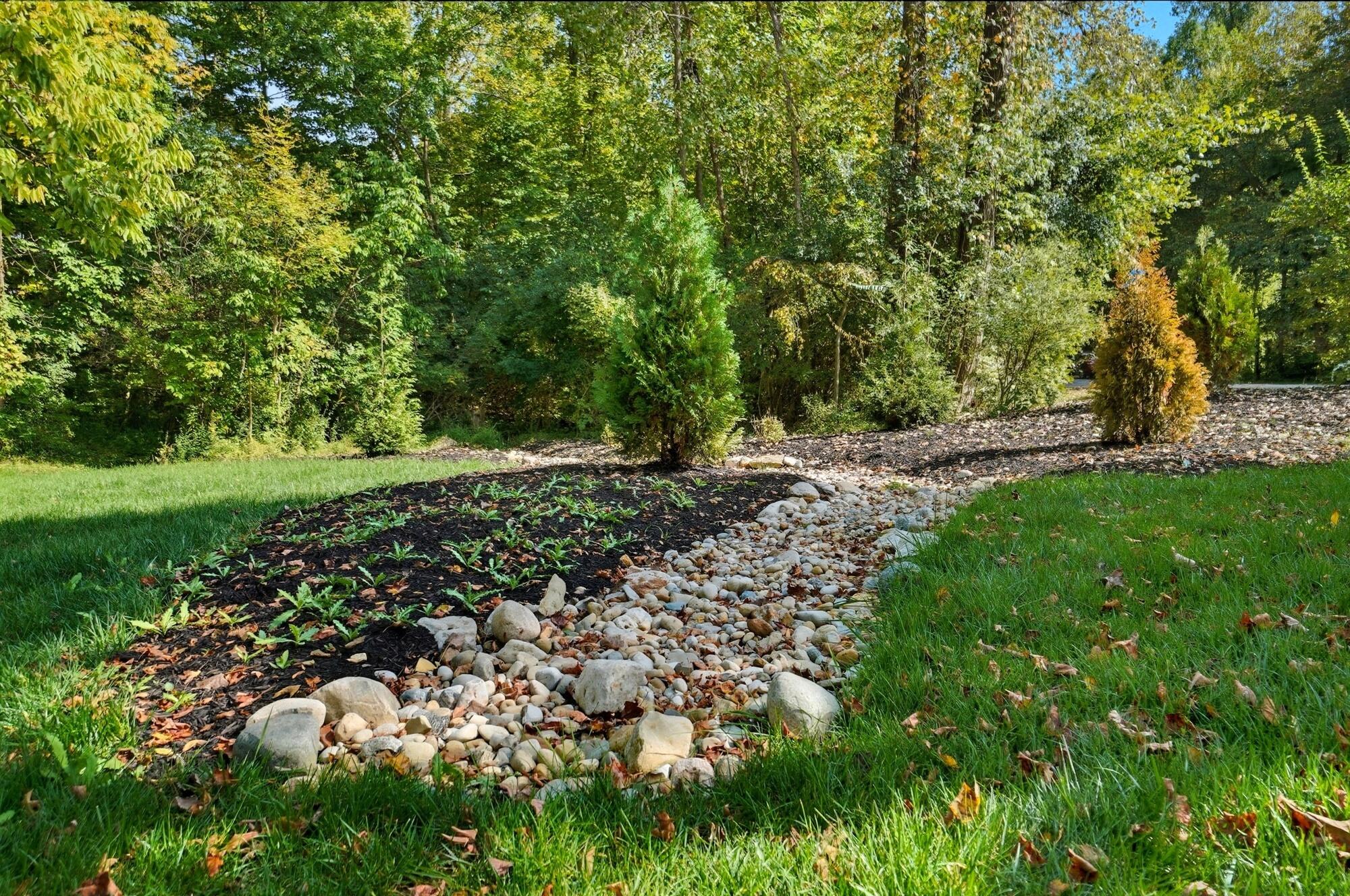 570 Aberfelda Drive, Springfield, Ohio 45504