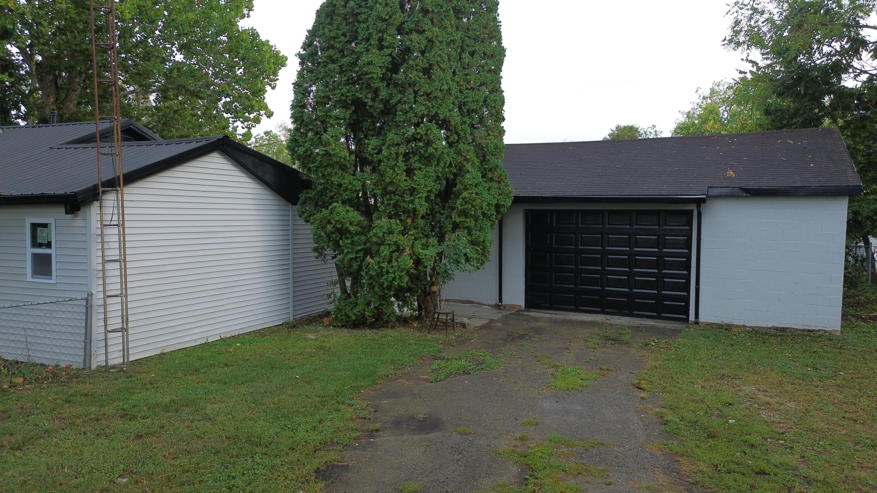 1015 Hillcrest Avenue, Springfield, Ohio 45504