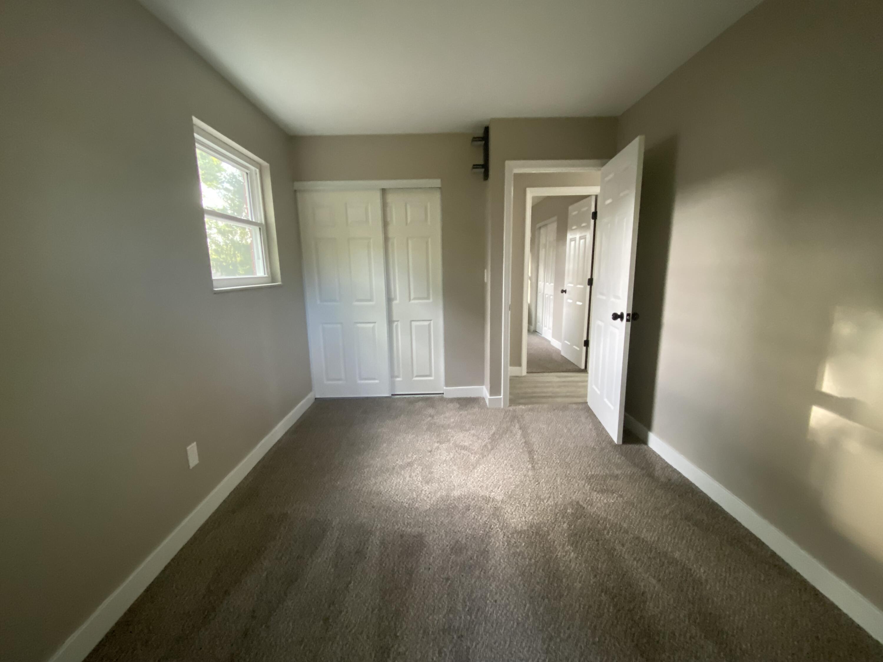 1329 Lee Road, Troy, Ohio 45373