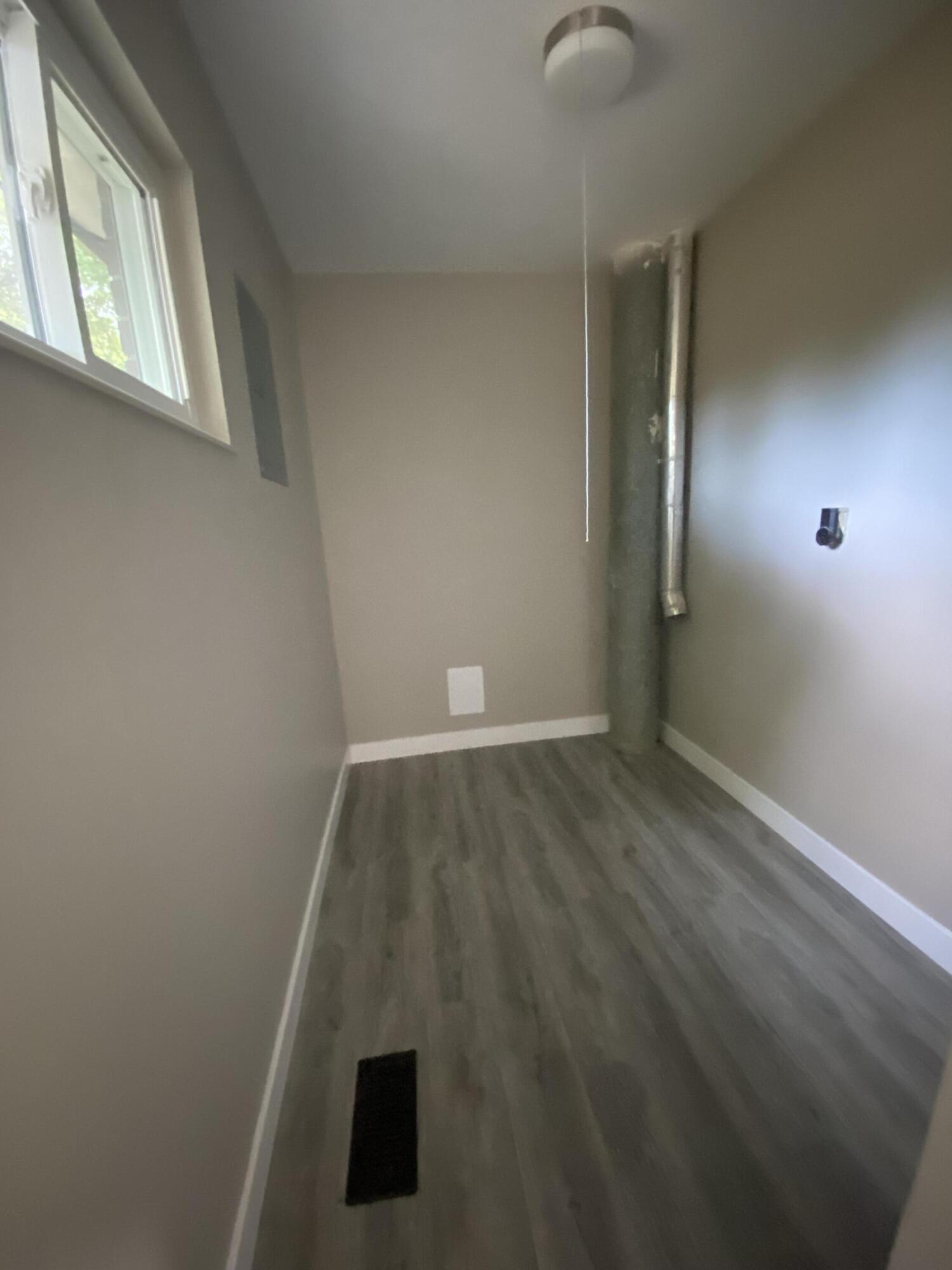 1329 Lee Road, Troy, Ohio 45373