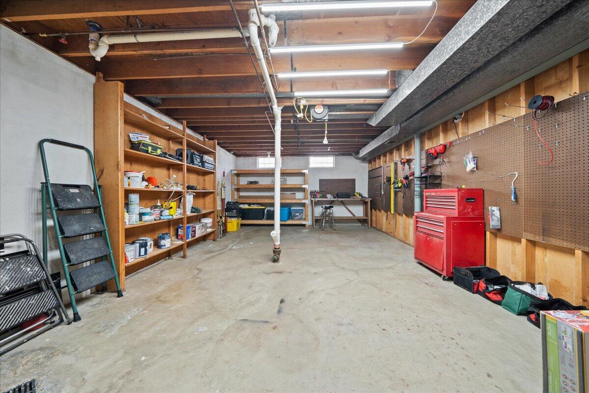 4533 Drayton Court, Kettering, Ohio 45440