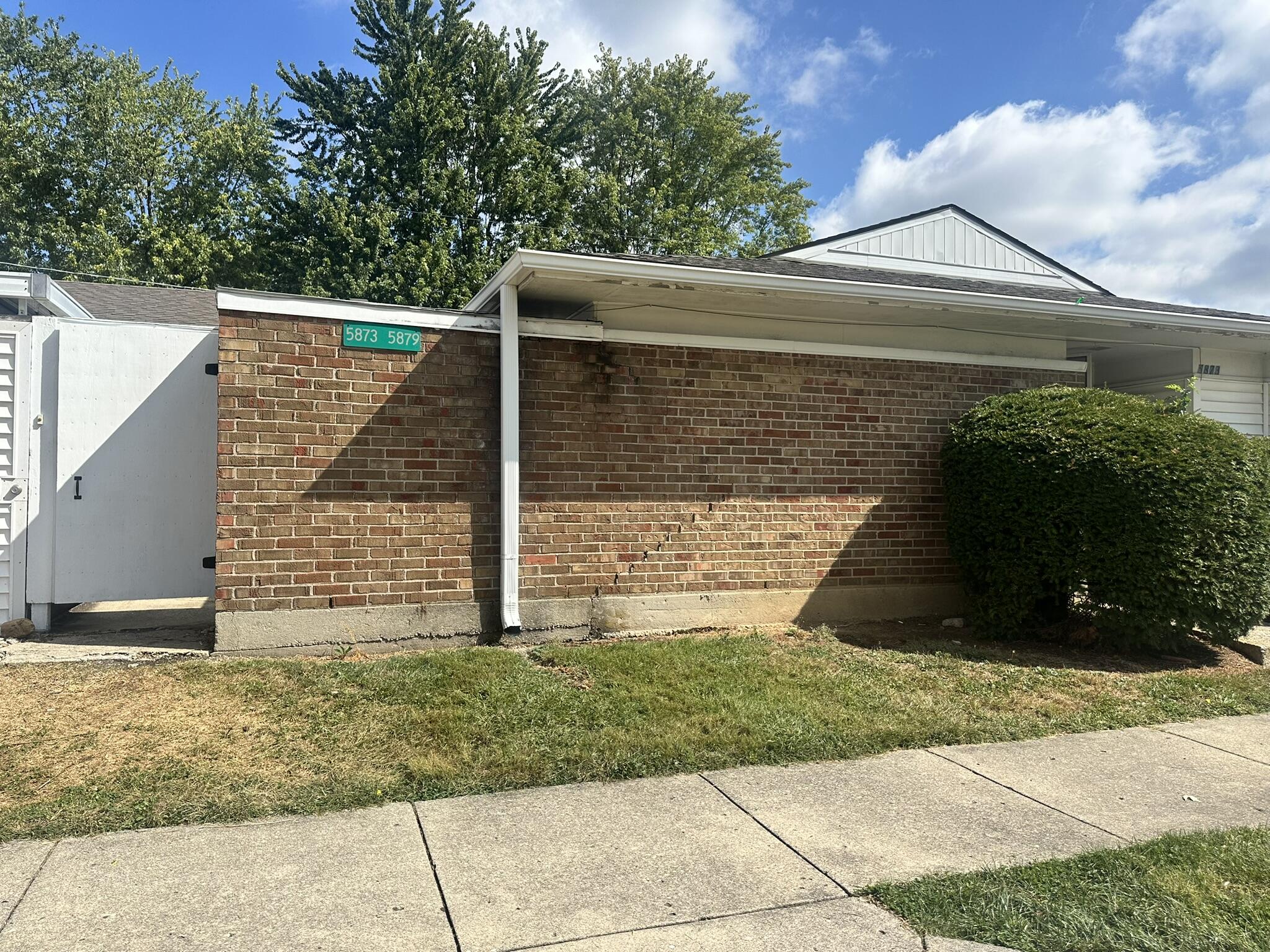 5873 Troy Villa Boulevard, Dayton, Ohio 45424