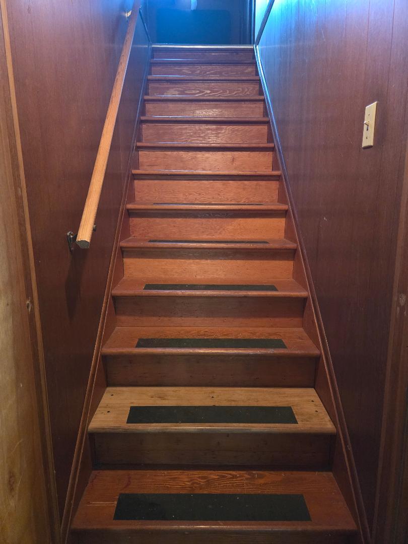 438 Lawnview Avenue, Springfield, Ohio 45505