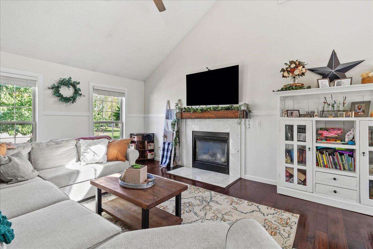 1530 Carmel Drive, Marysville, Ohio 43040