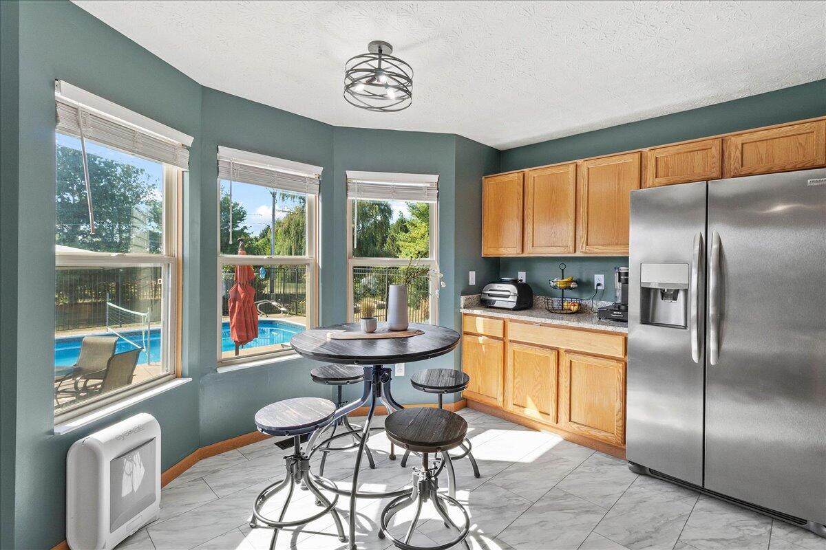 1530 Carmel Drive, Marysville, Ohio 43040