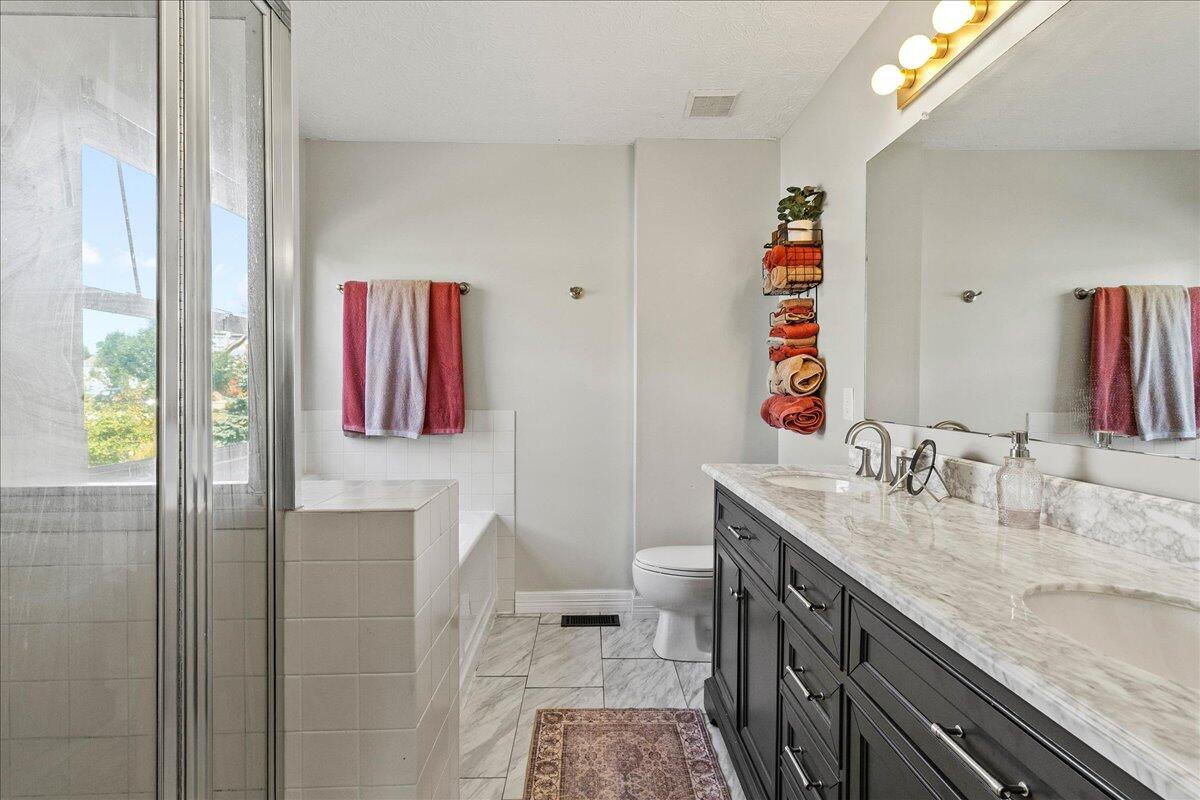 1530 Carmel Drive, Marysville, Ohio 43040