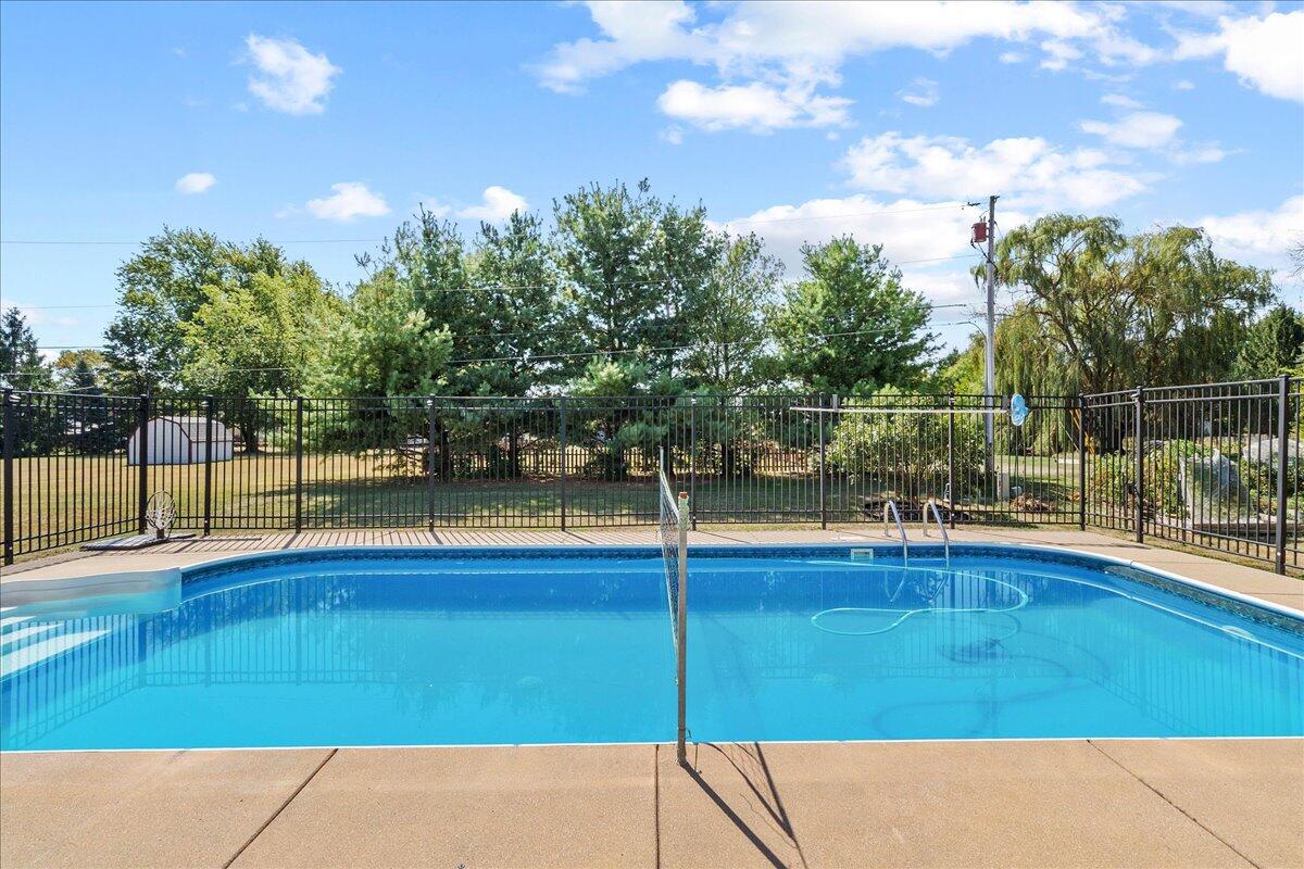 1530 Carmel Drive, Marysville, Ohio 43040