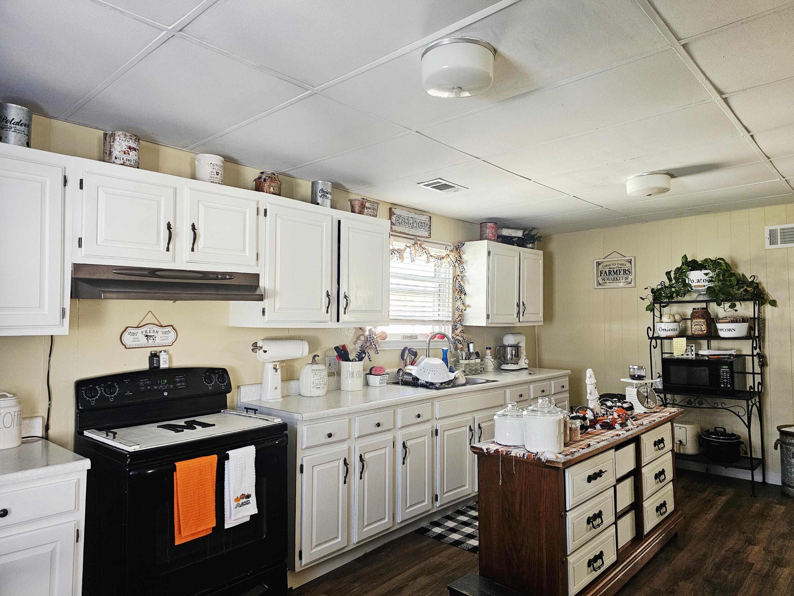 427 Miami Street, Bradford, Ohio 45308