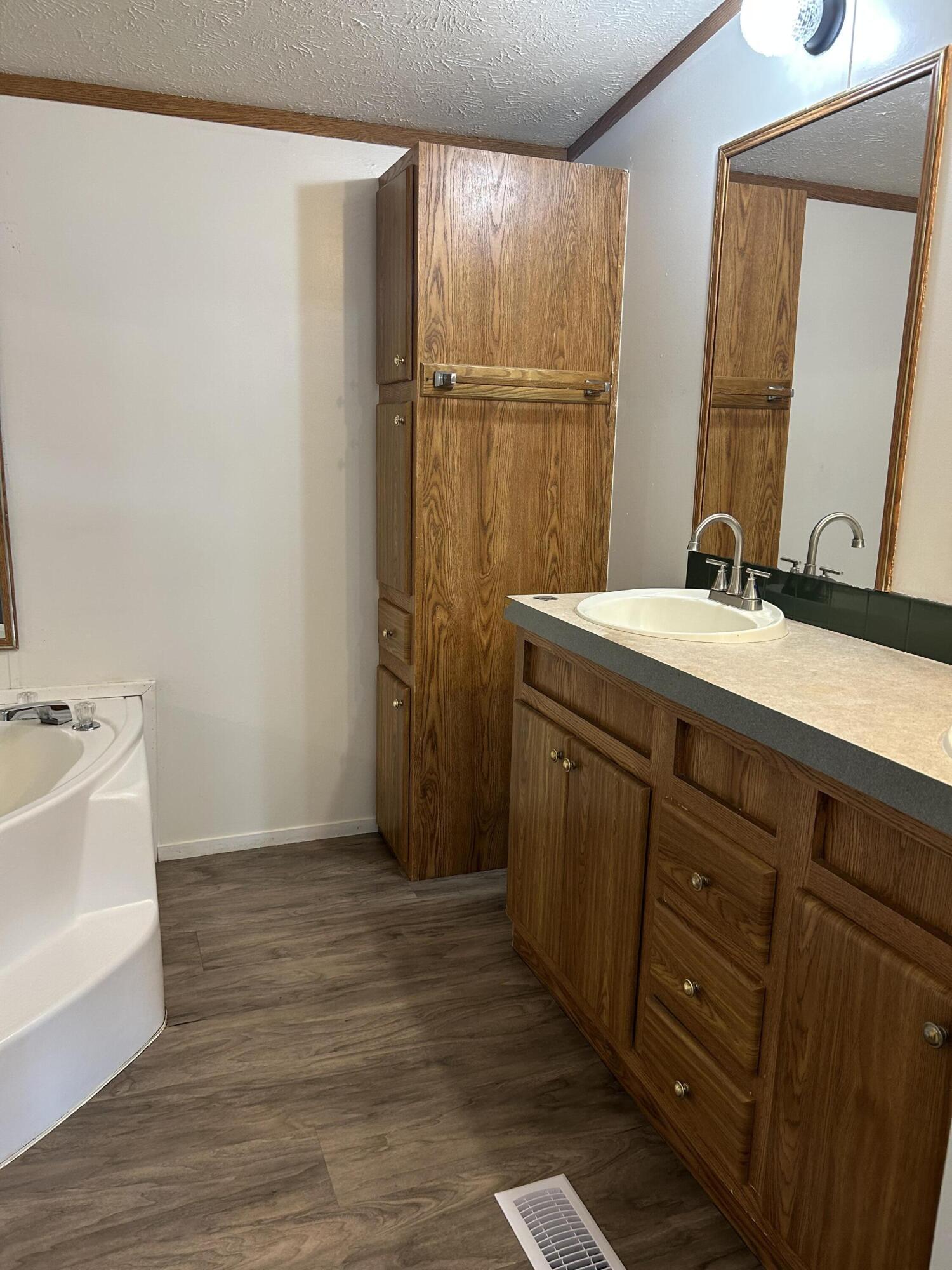 6985 Smith Road, Bradford, Ohio 45308