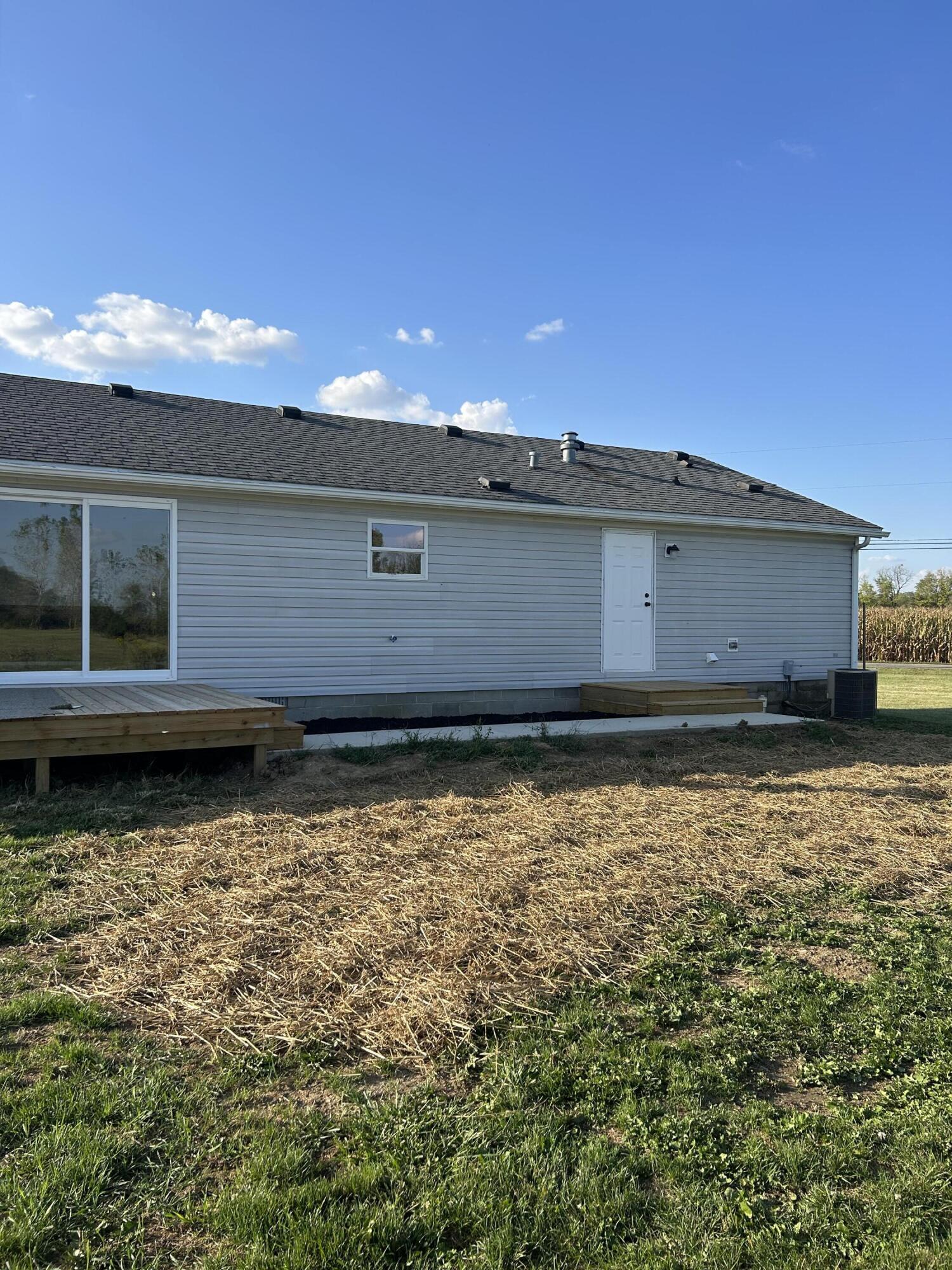 6985 Smith Road, Bradford, Ohio 45308