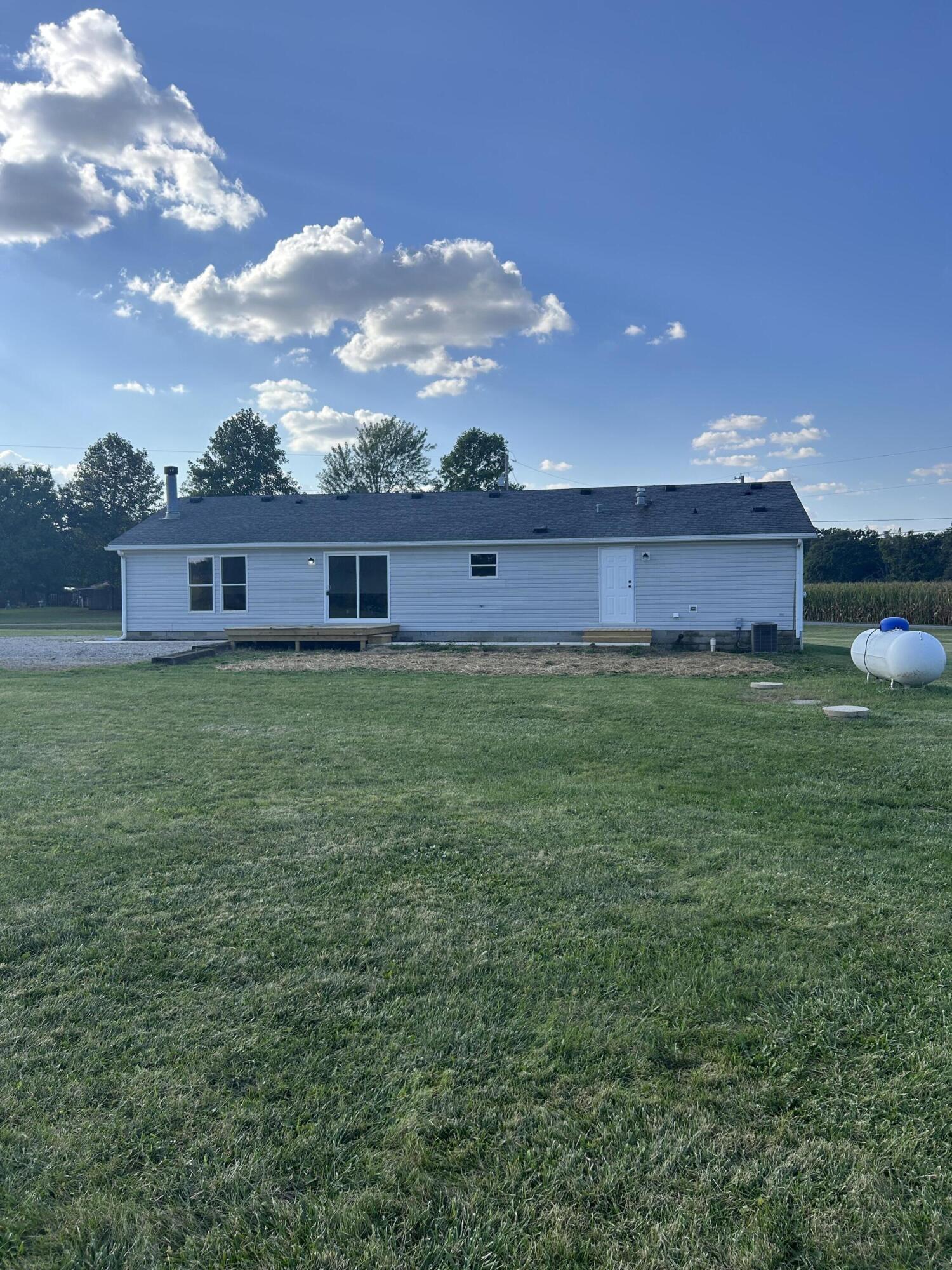 6985 Smith Road, Bradford, Ohio 45308