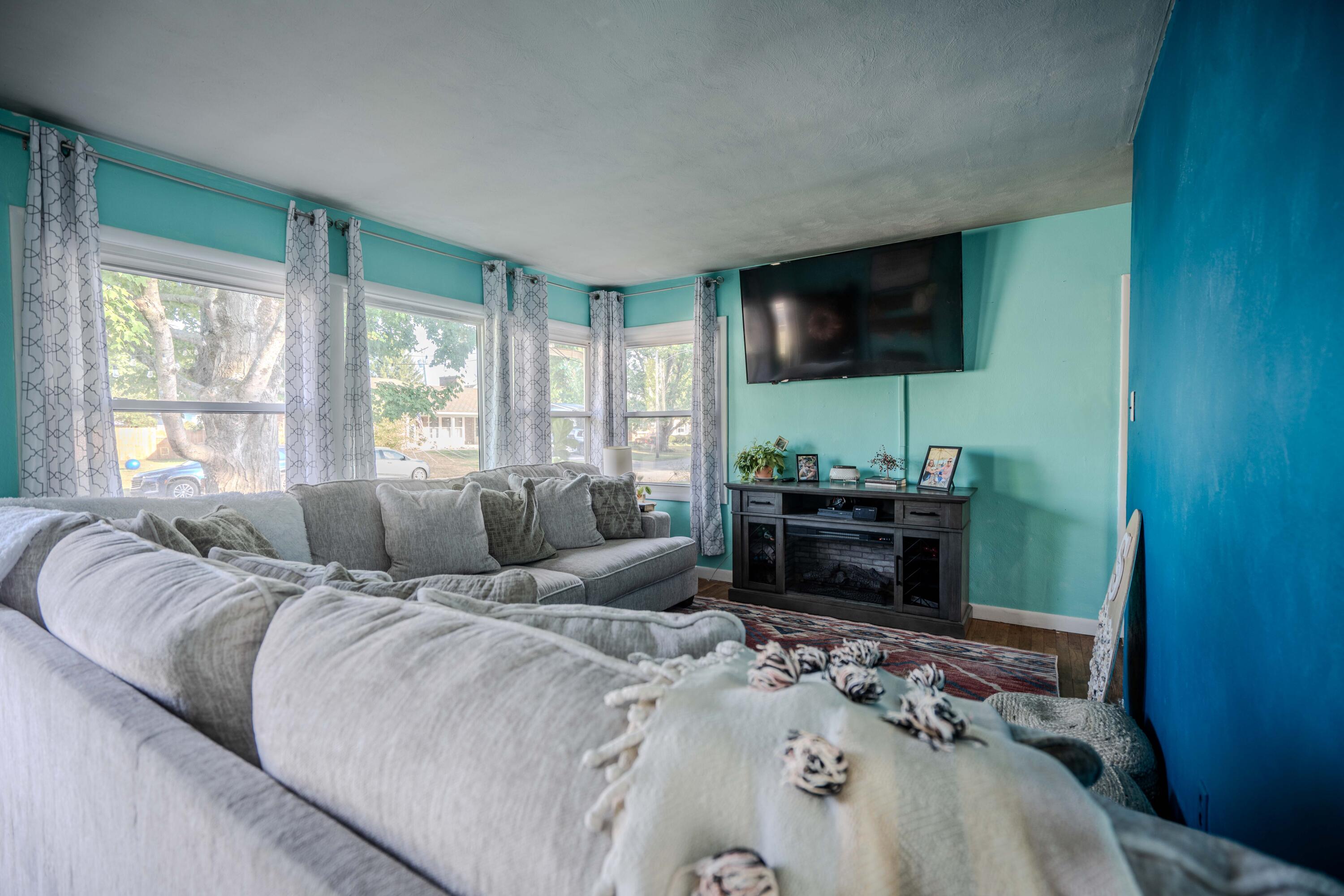 60 Hope Avenue, West Alexandria, Ohio 45381