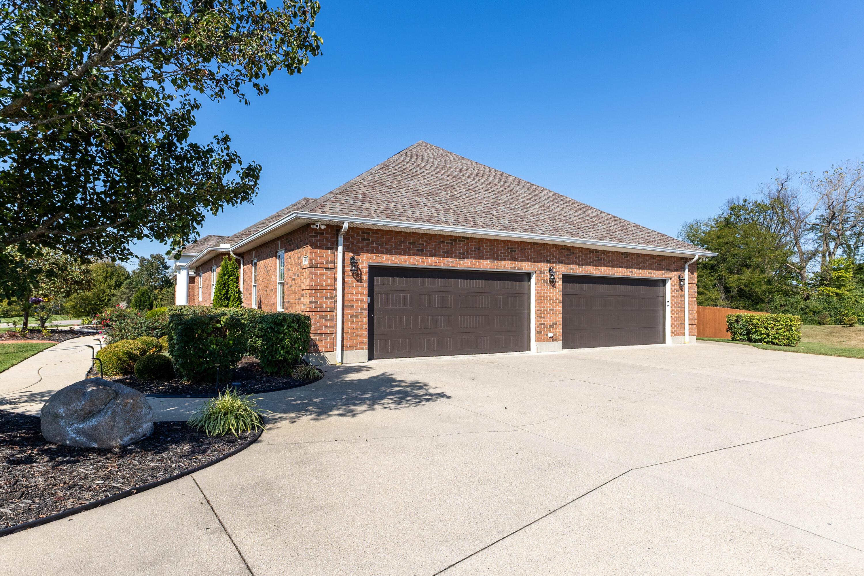 1800 Ash Meadow Court, Xenia, Ohio 45385