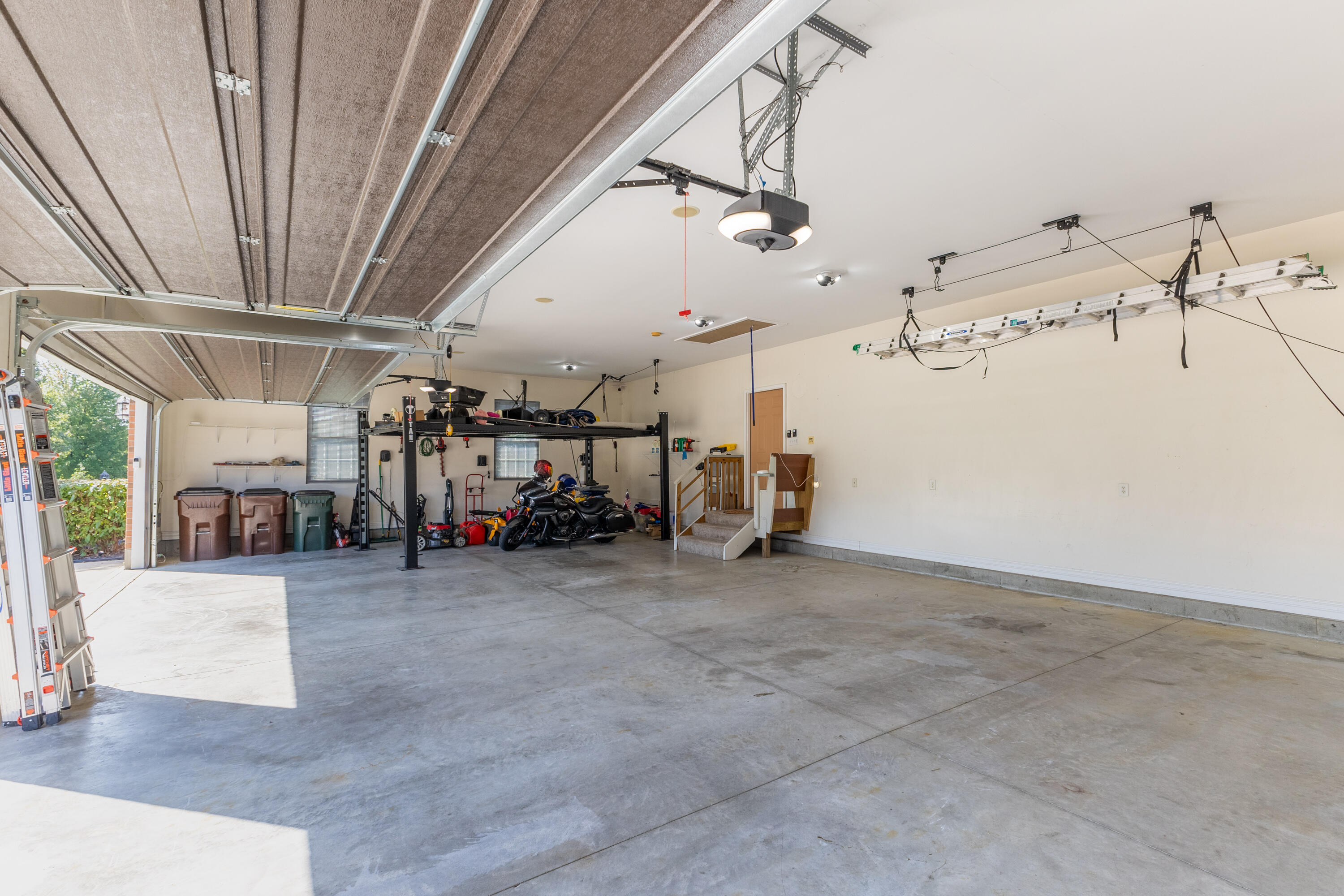 1800 Ash Meadow Court, Xenia, Ohio 45385