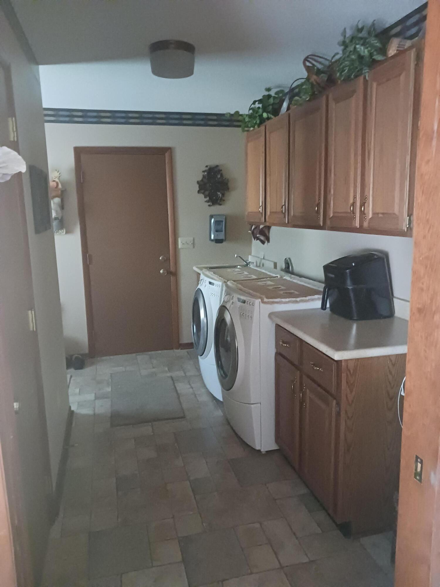 1743 Sherry Lee Drive, Lima, Ohio 45807