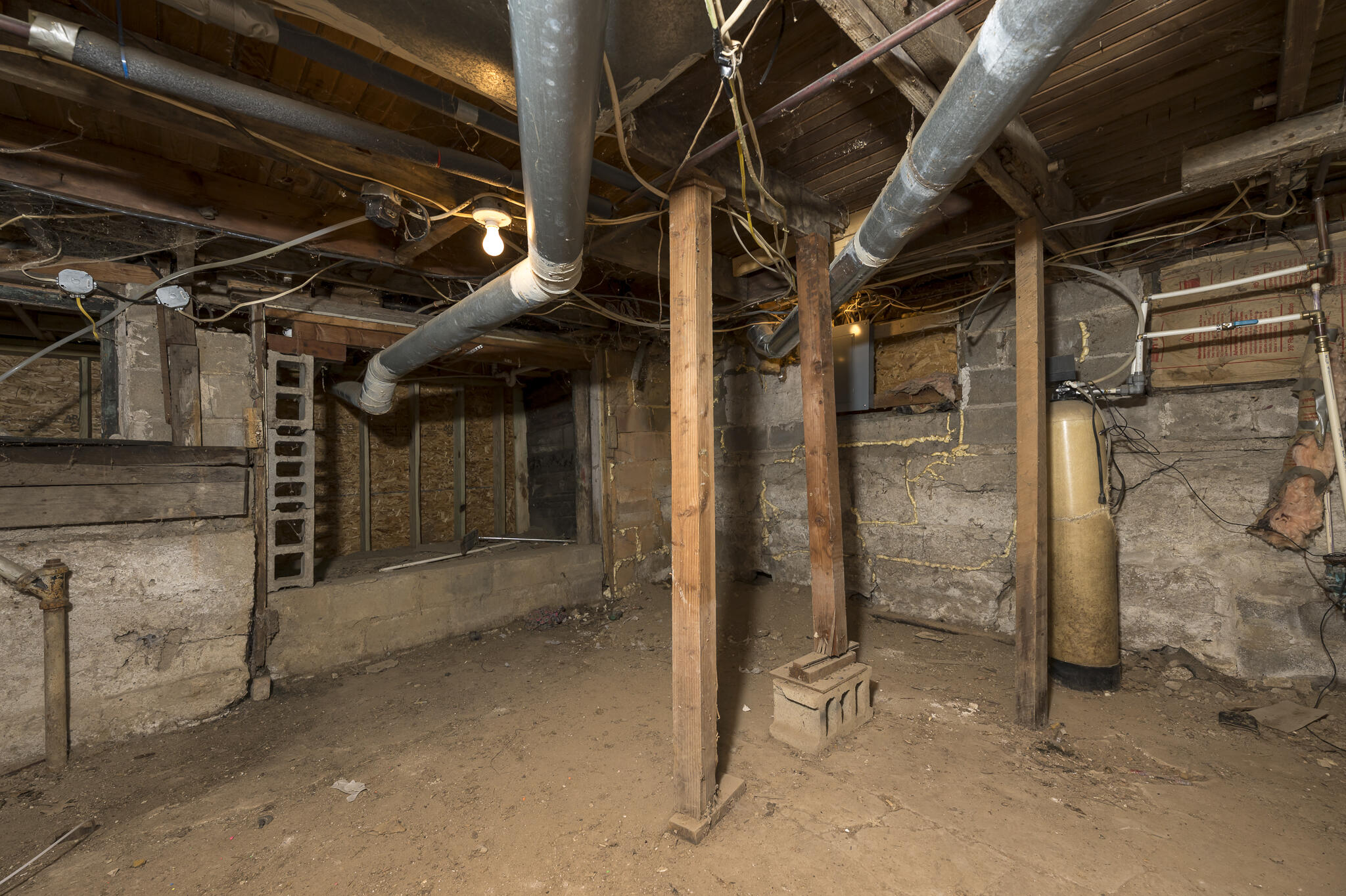 202 Grand Avenue, Russells Point, Ohio 43348