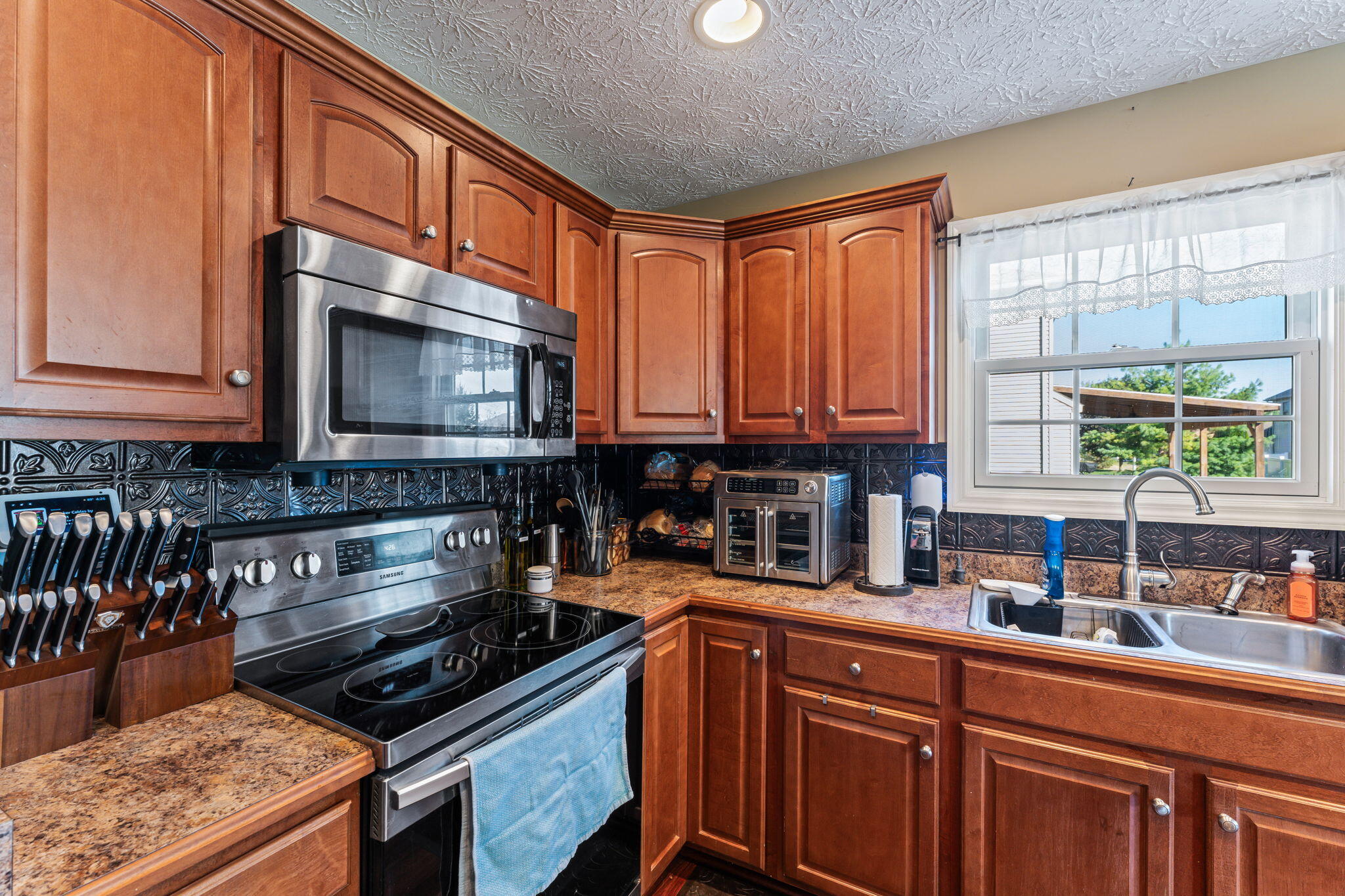 680 Loxley Lane, Troy, Ohio 45373