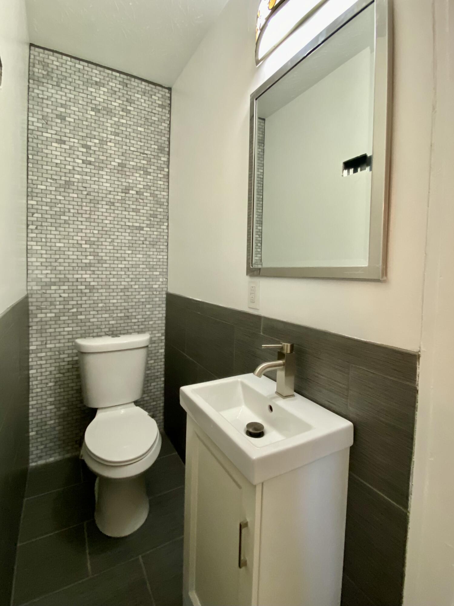 1374 Catalpa Drive, Dayton, Ohio 45406