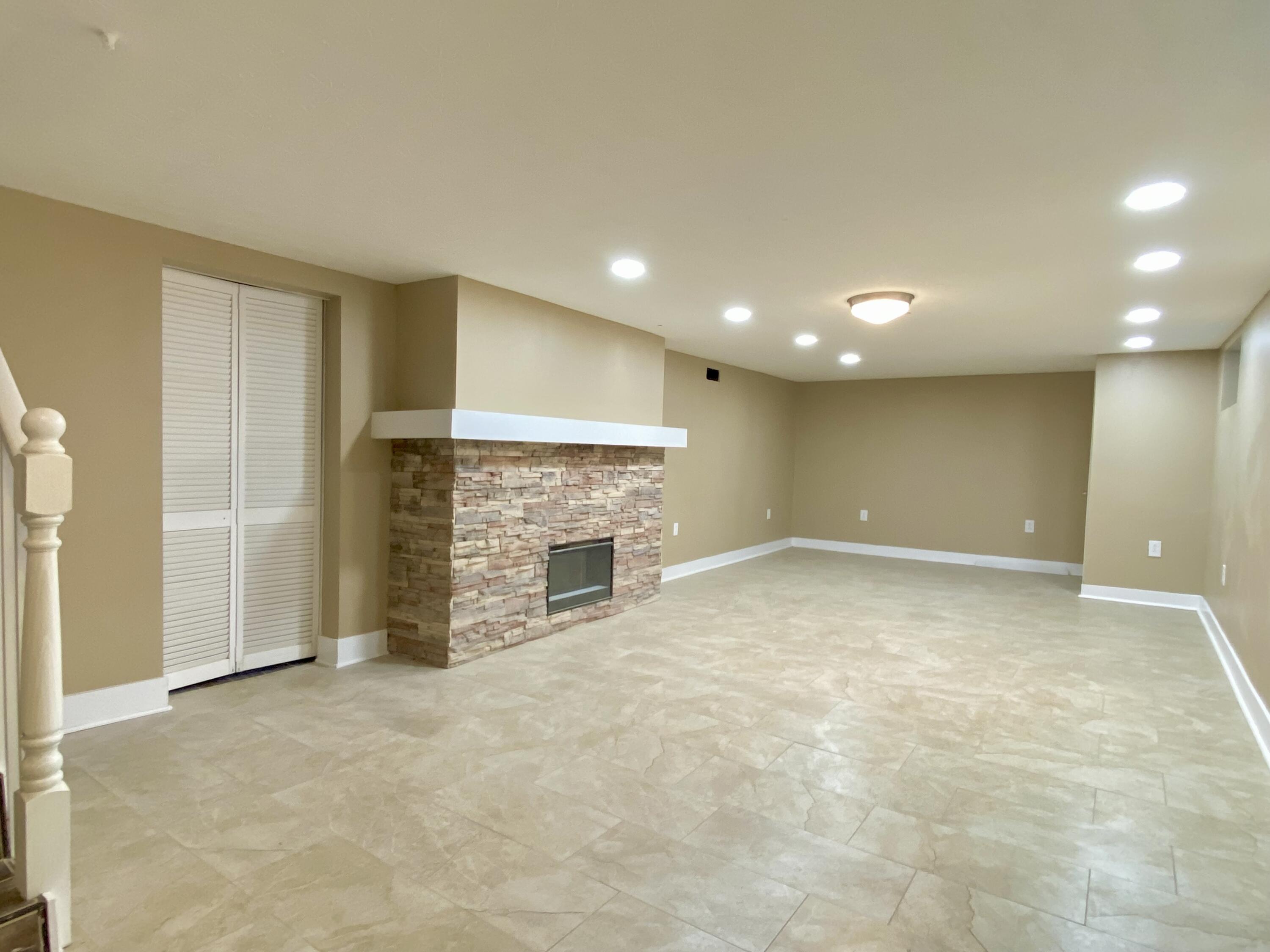 1374 Catalpa Drive, Dayton, Ohio 45406