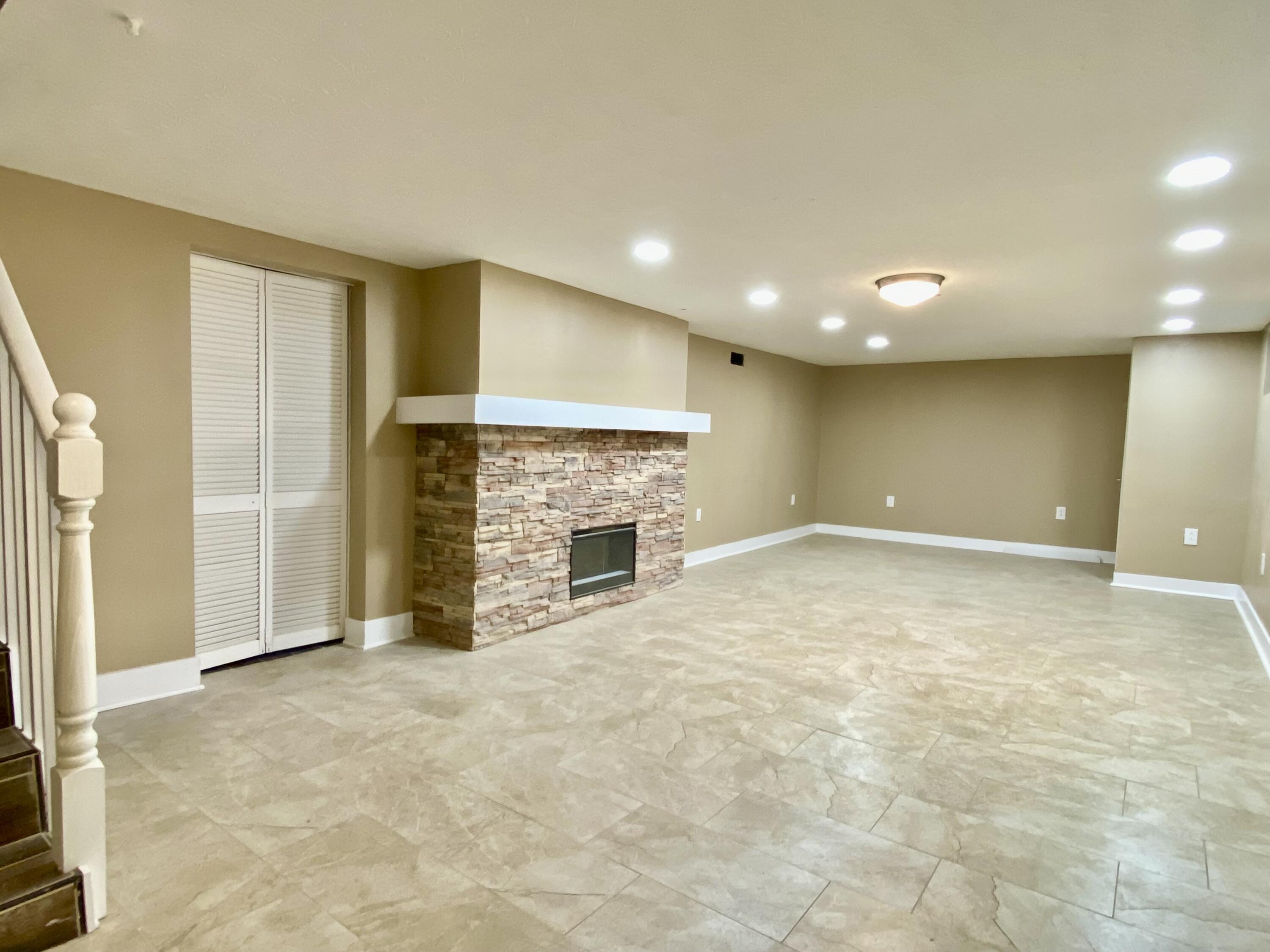 1374 Catalpa Drive, Dayton, Ohio 45406