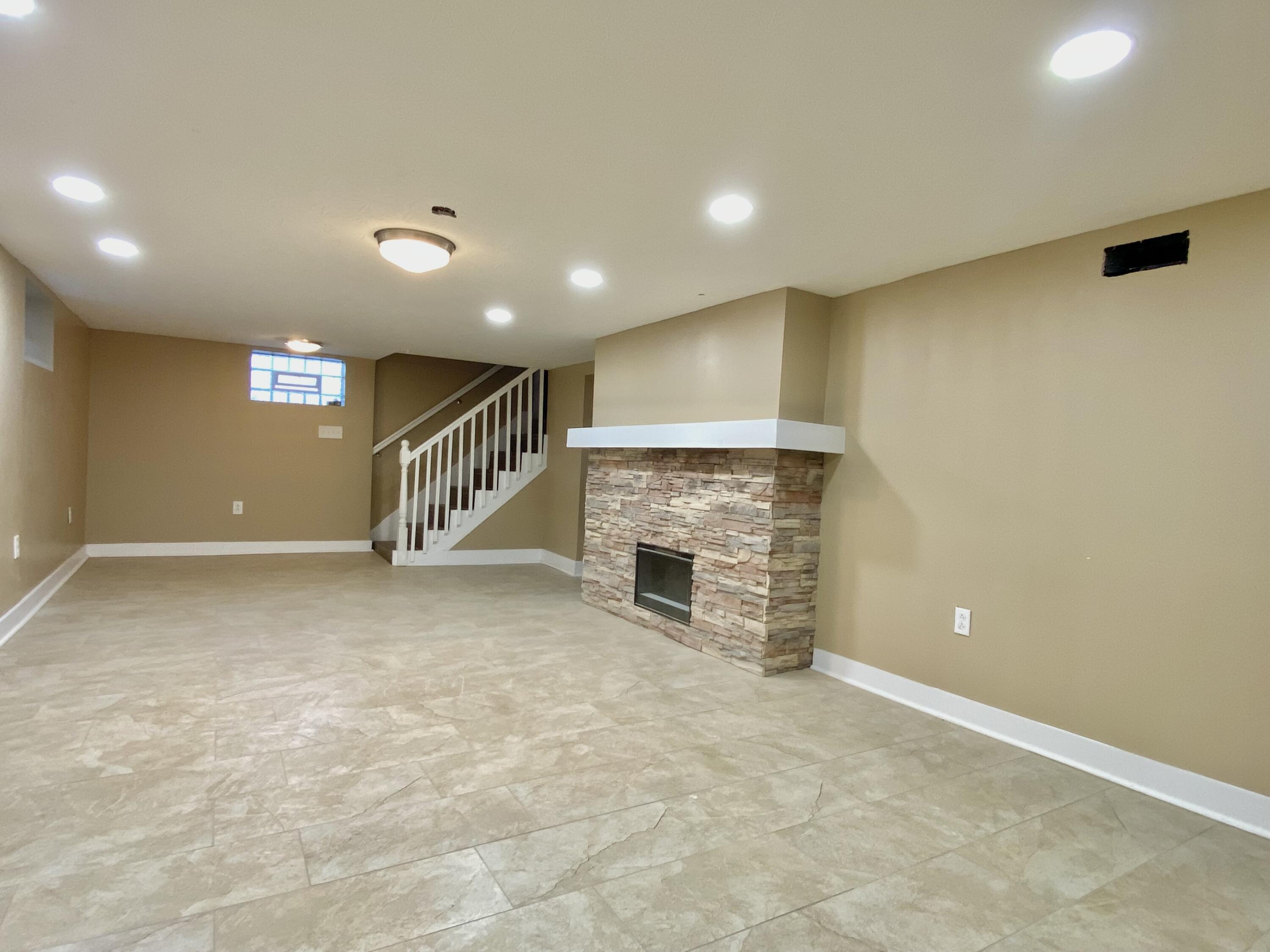 1374 Catalpa Drive, Dayton, Ohio 45406