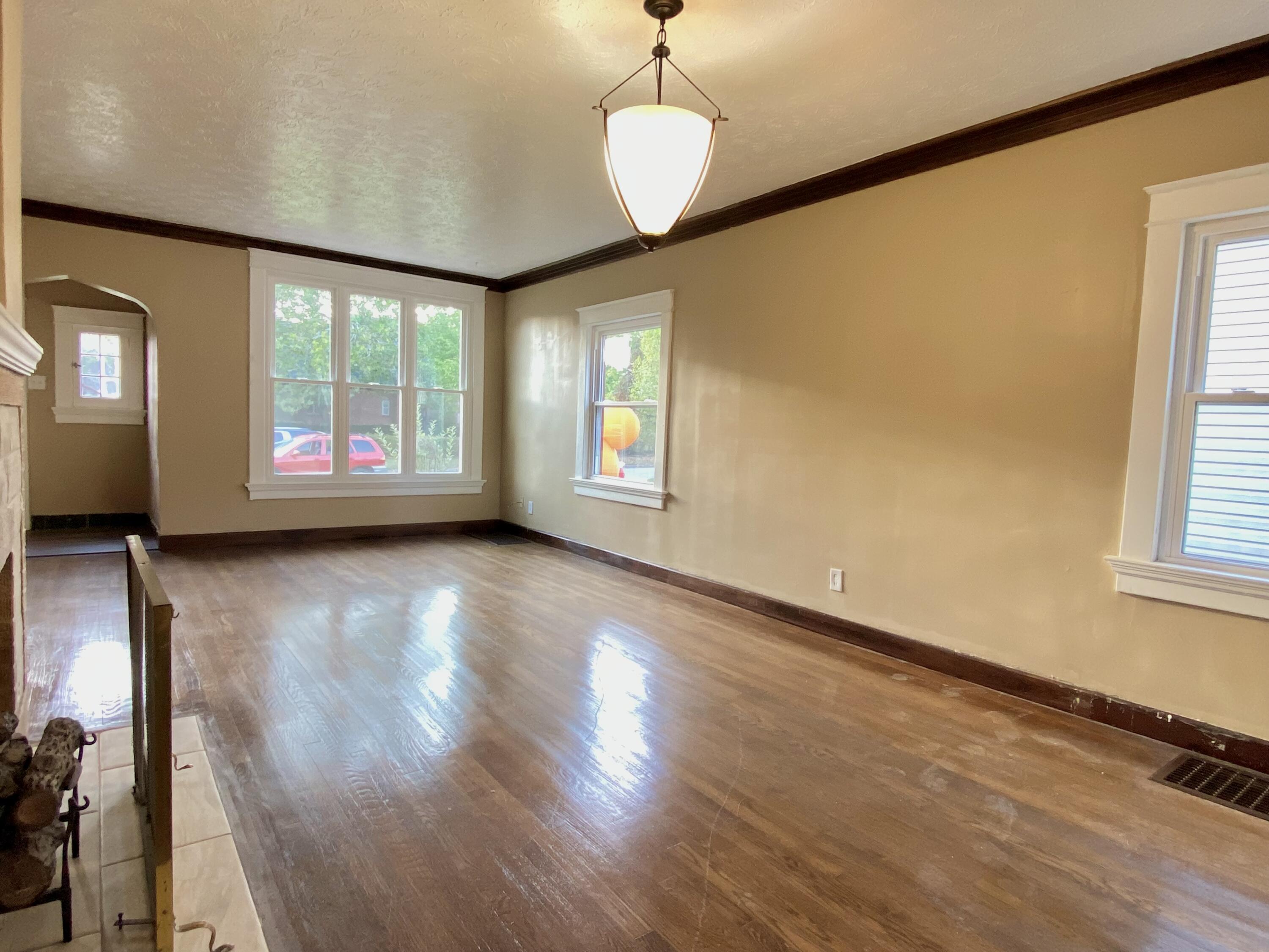 1374 Catalpa Drive, Dayton, Ohio 45406