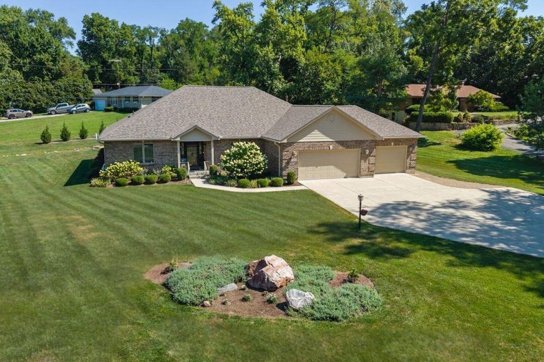 7595 Meeker Road, Dayton, Ohio 45414