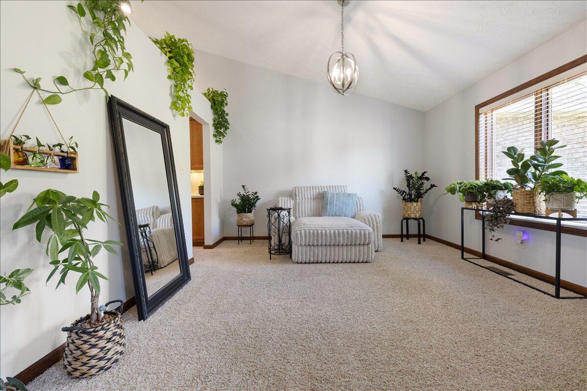 7595 Meeker Road, Dayton, Ohio 45414