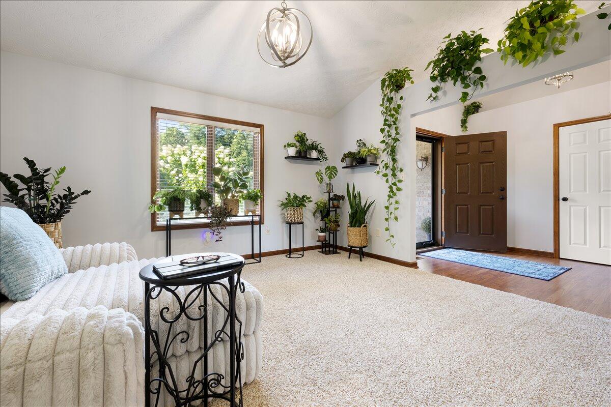 7595 Meeker Road, Dayton, Ohio 45414